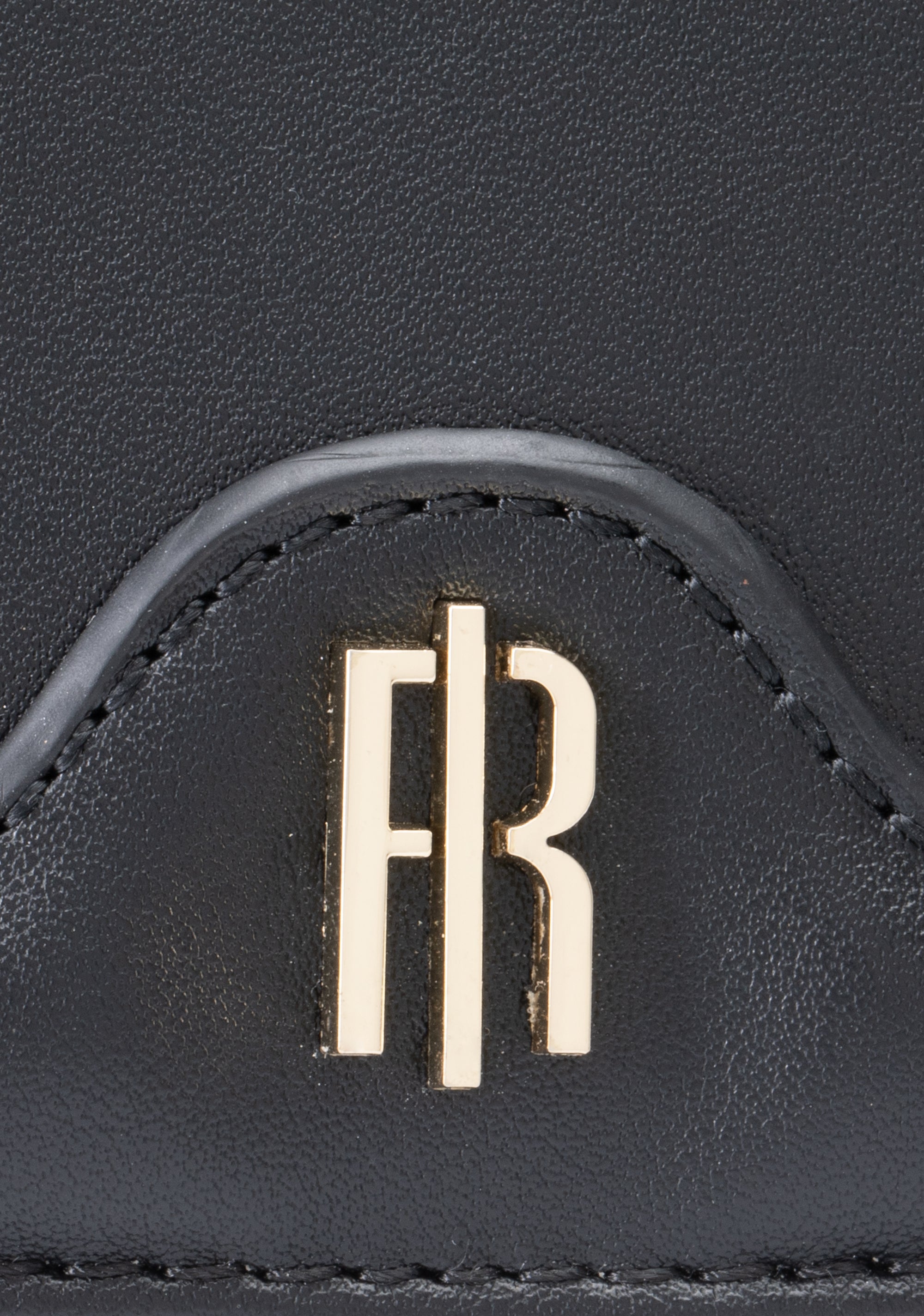 Elegant Shoulder Bag with Gold Metallic Details Fracomina FB25WB3001P41101-053_4_9c7960c5-1a9e-4a26-b07c-18ab9286f430