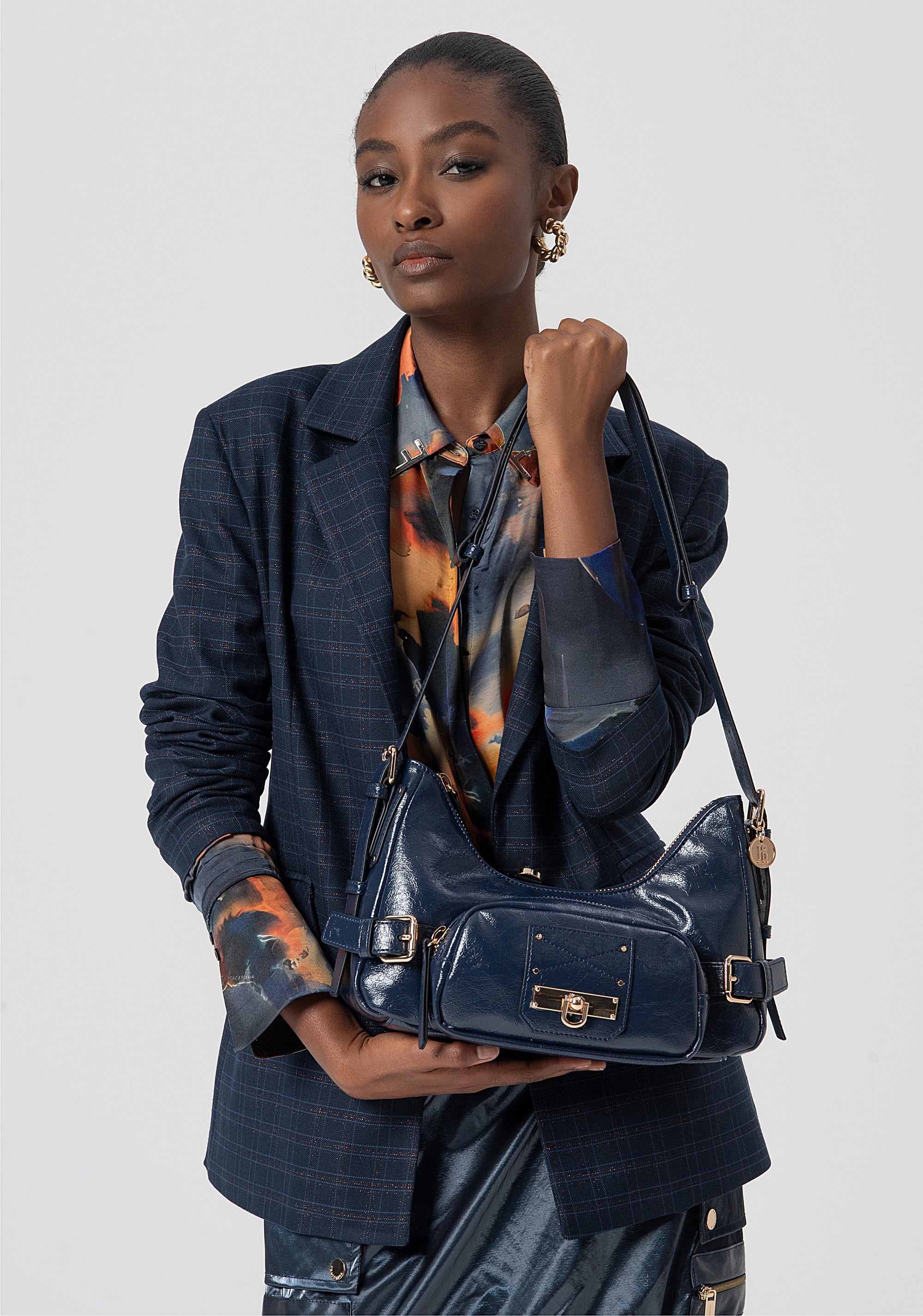 Shoulder Bag with Gold Studs and Buckles Fracomina FB25WB3003P43101-064_b69b9c5c-8cf5-4760-98c2-cce89190849b