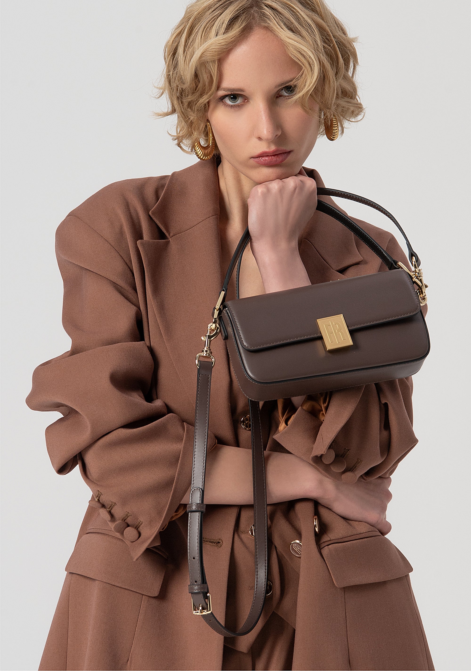 Rectangular Shoulder Bag with Gold FR Logo Fracomina FB25WB4002L41601-T91_9196a8f8-5bf6-4194-aafc-2350fdec0278