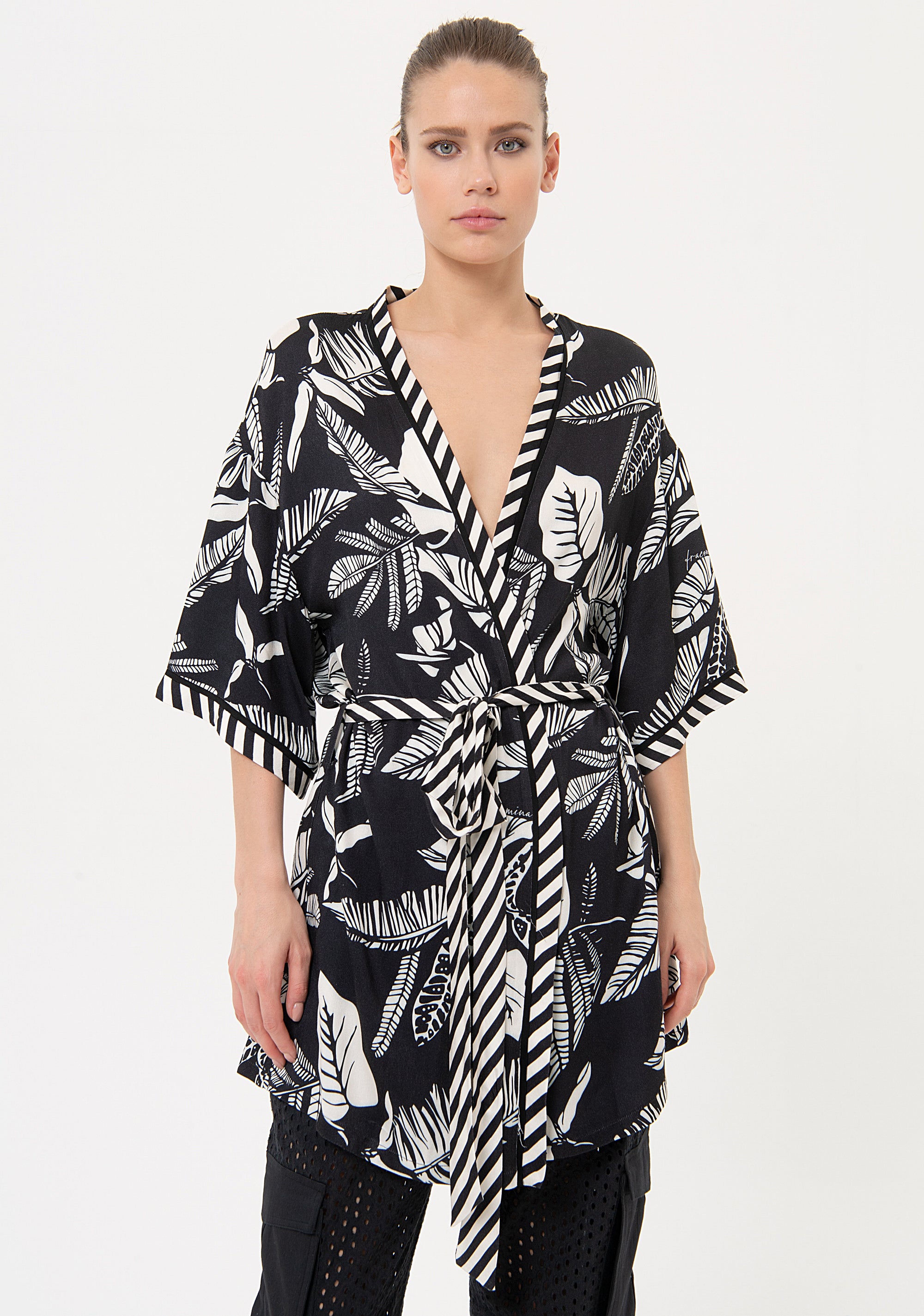 Kimono regular fit with sriped and flowery pattern Fracomina FJ24SJ3005W413R8-S39-1