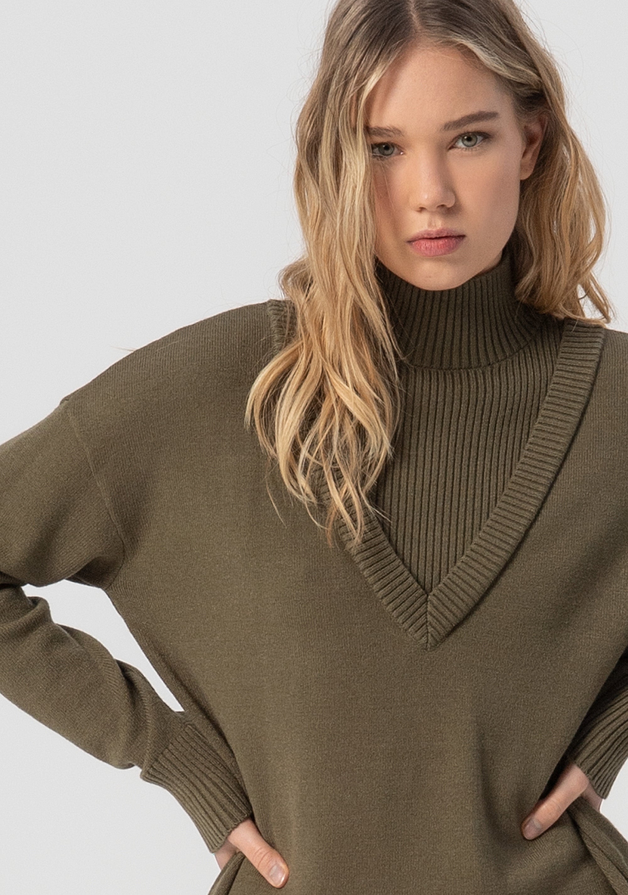 Knitwear over fit made in viscose Fracomina FJ25WT7008K50201-M20-2