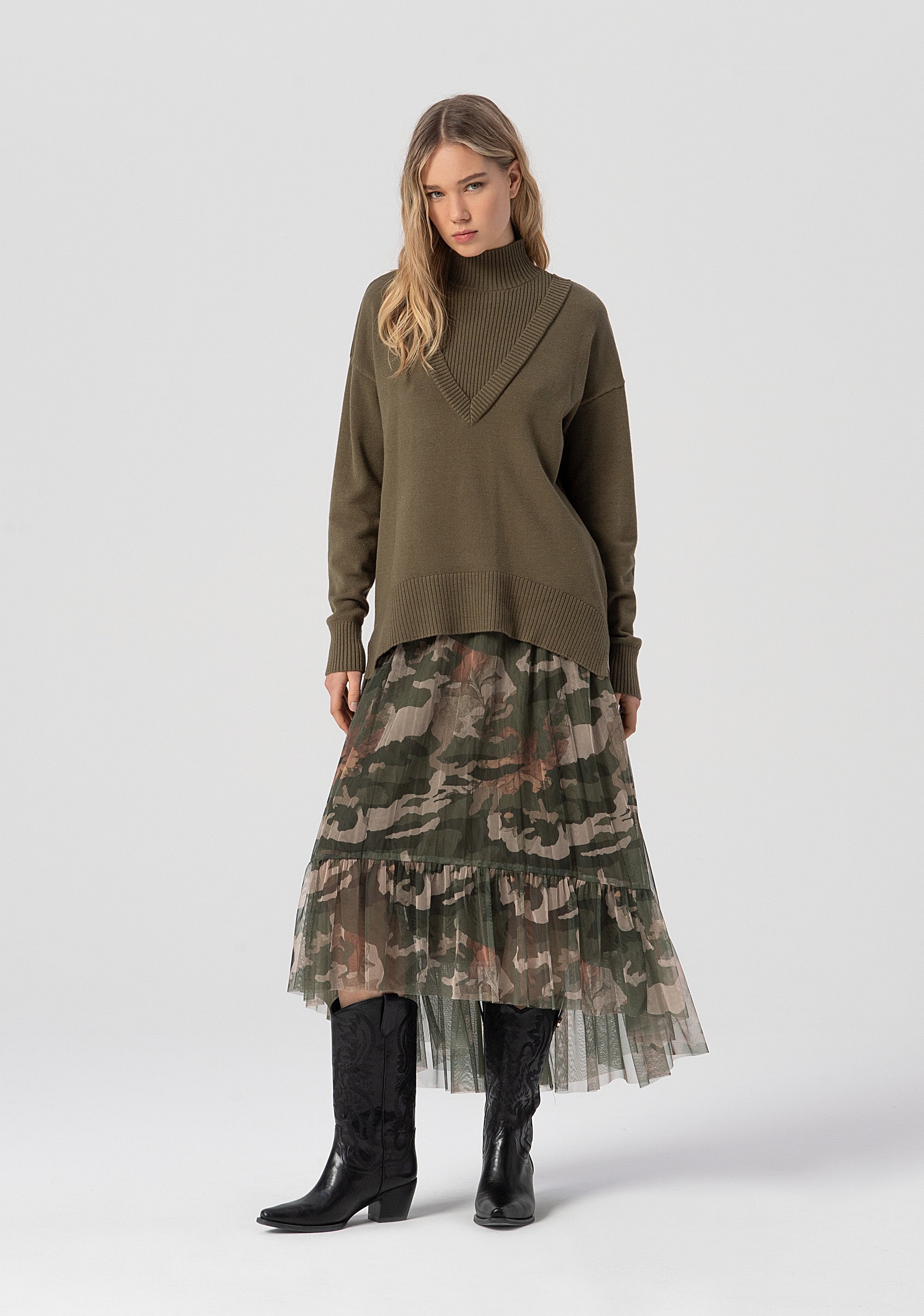 Knitwear over fit made in viscose Fracomina FJ25WT7008K50201-M20-4