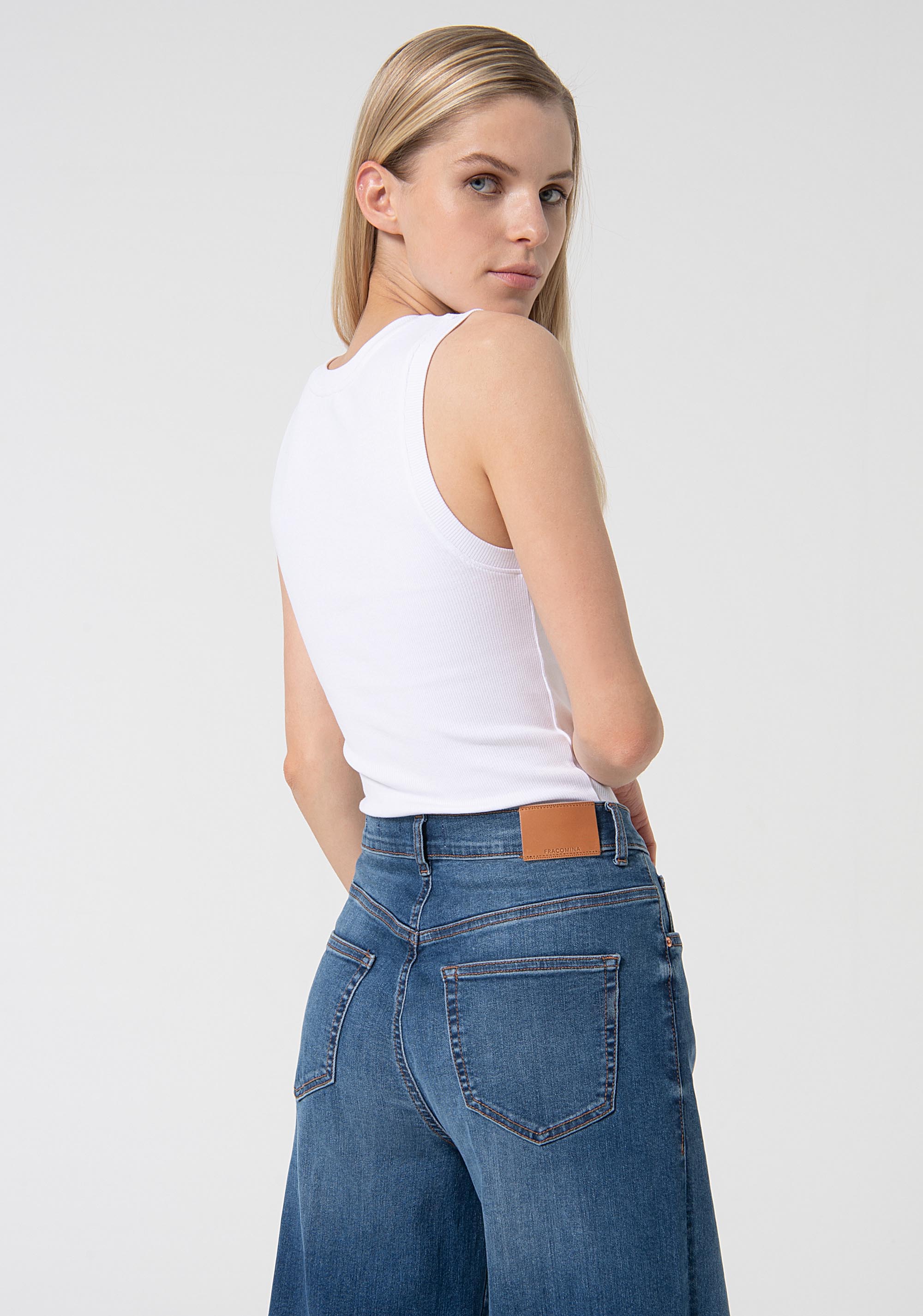 Jeans regular fit made in denim with middle and stone wash Fracomina FP000V8050D40402-349-4_de8ddd18-23a3-4edc-a8d8-389c23aee667