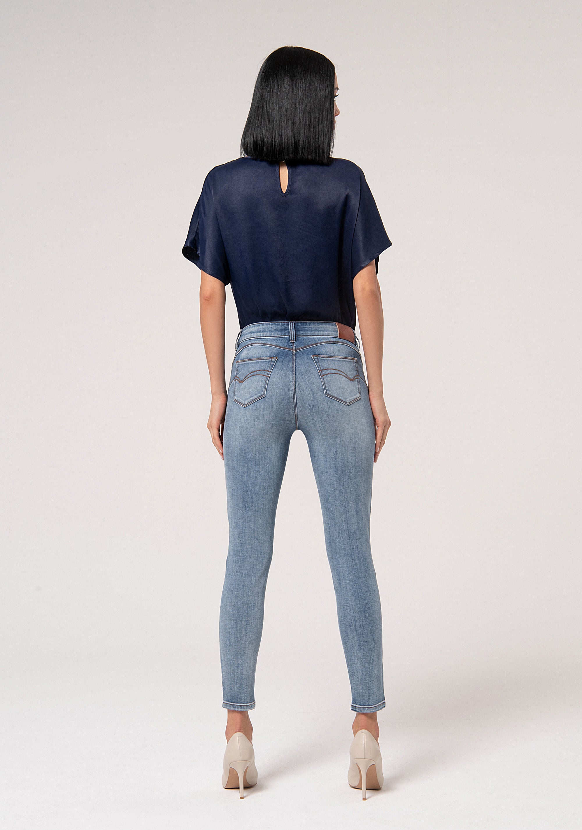 Jeans slim fit with perfect shape effect made in stretch denim with light wash Fracomina FP24WV8000D40903-S73-4_26f95ec4-cbd6-4df6-9978-f4724b9d98a5