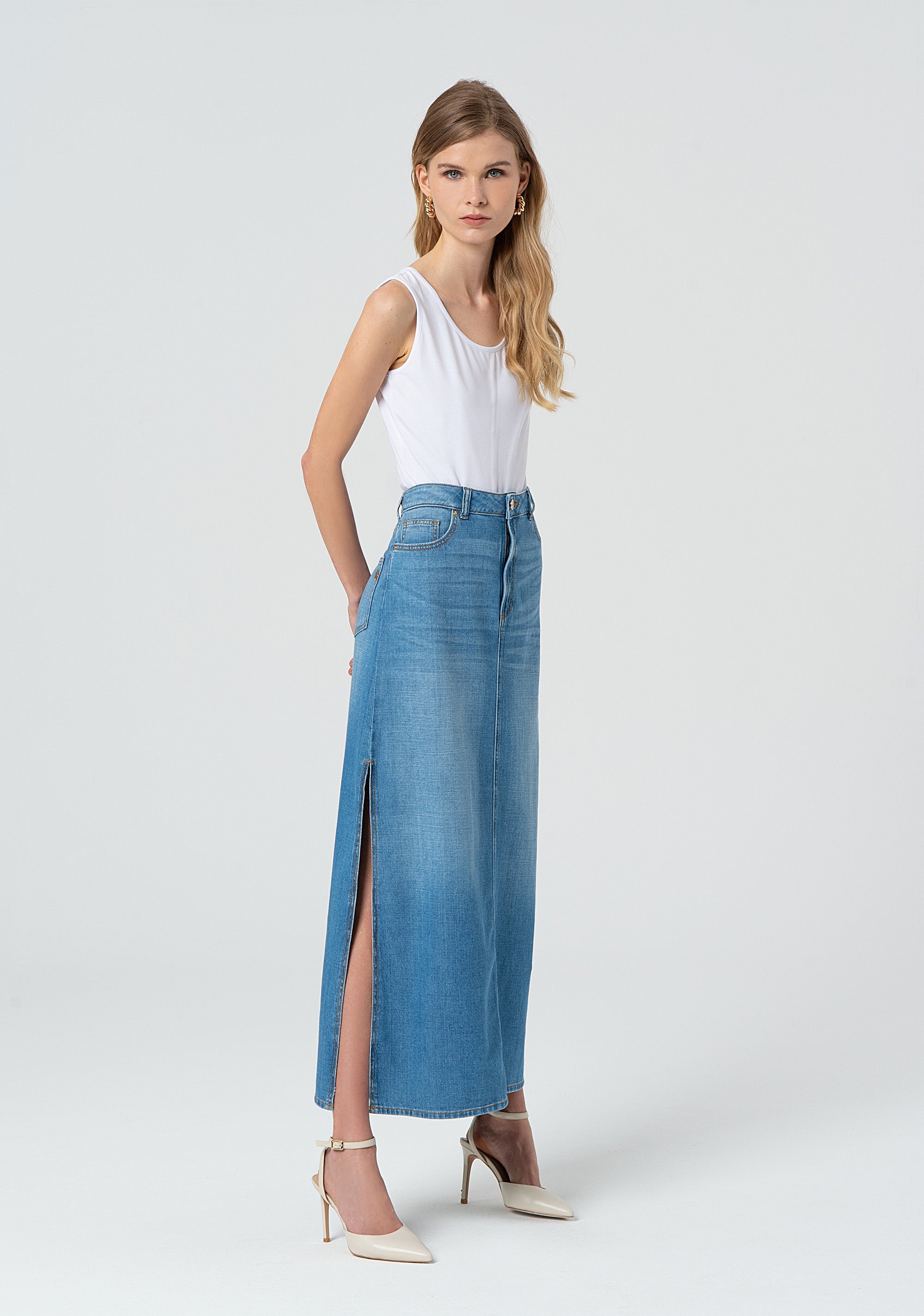Long skirt regular fit made in denim with middle wash Fracomina FP25SG5006D46202-258-3