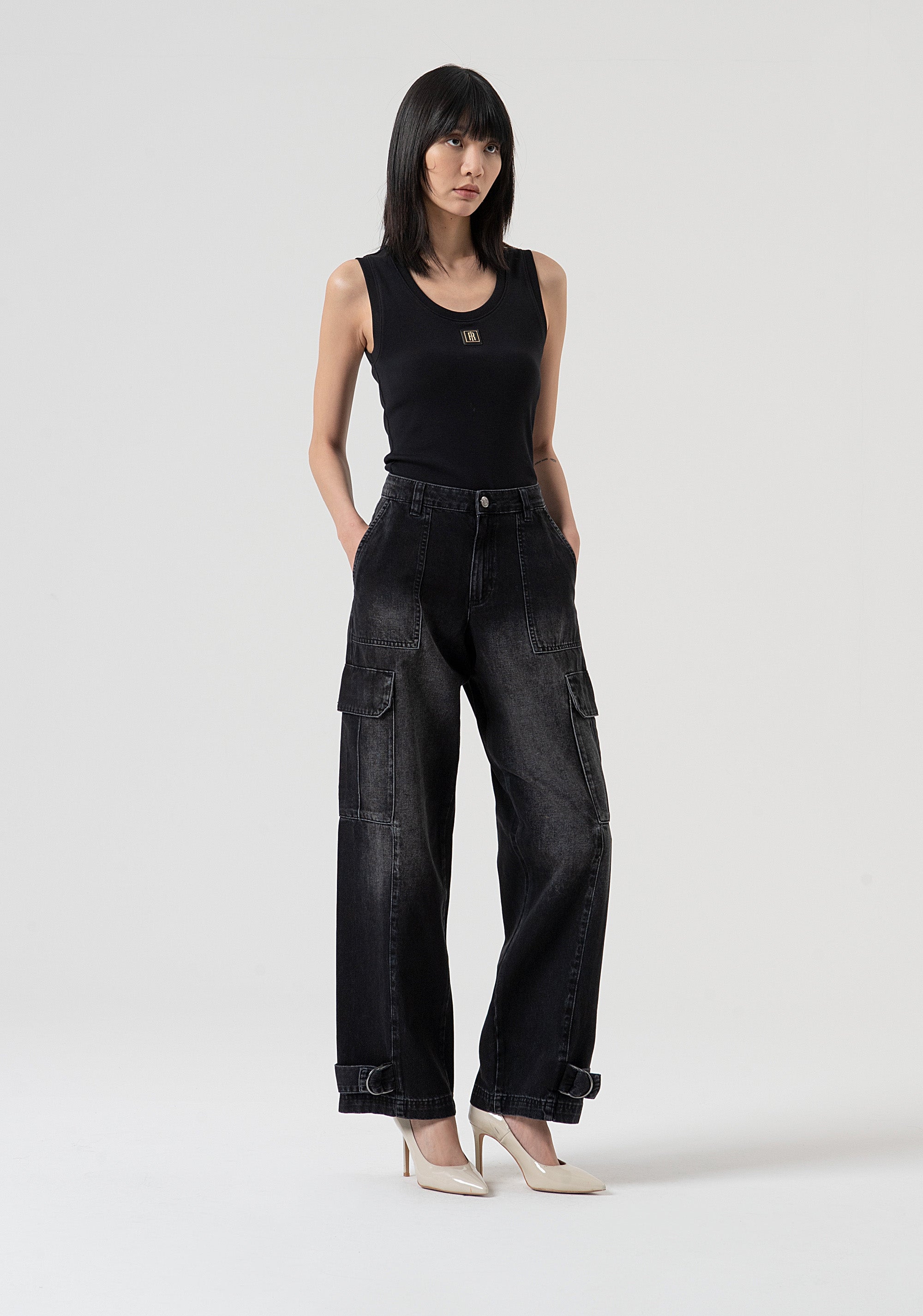 Jeans cargo made in black denim with dark wash Fracomina FP25WVC004D41904-H21-2