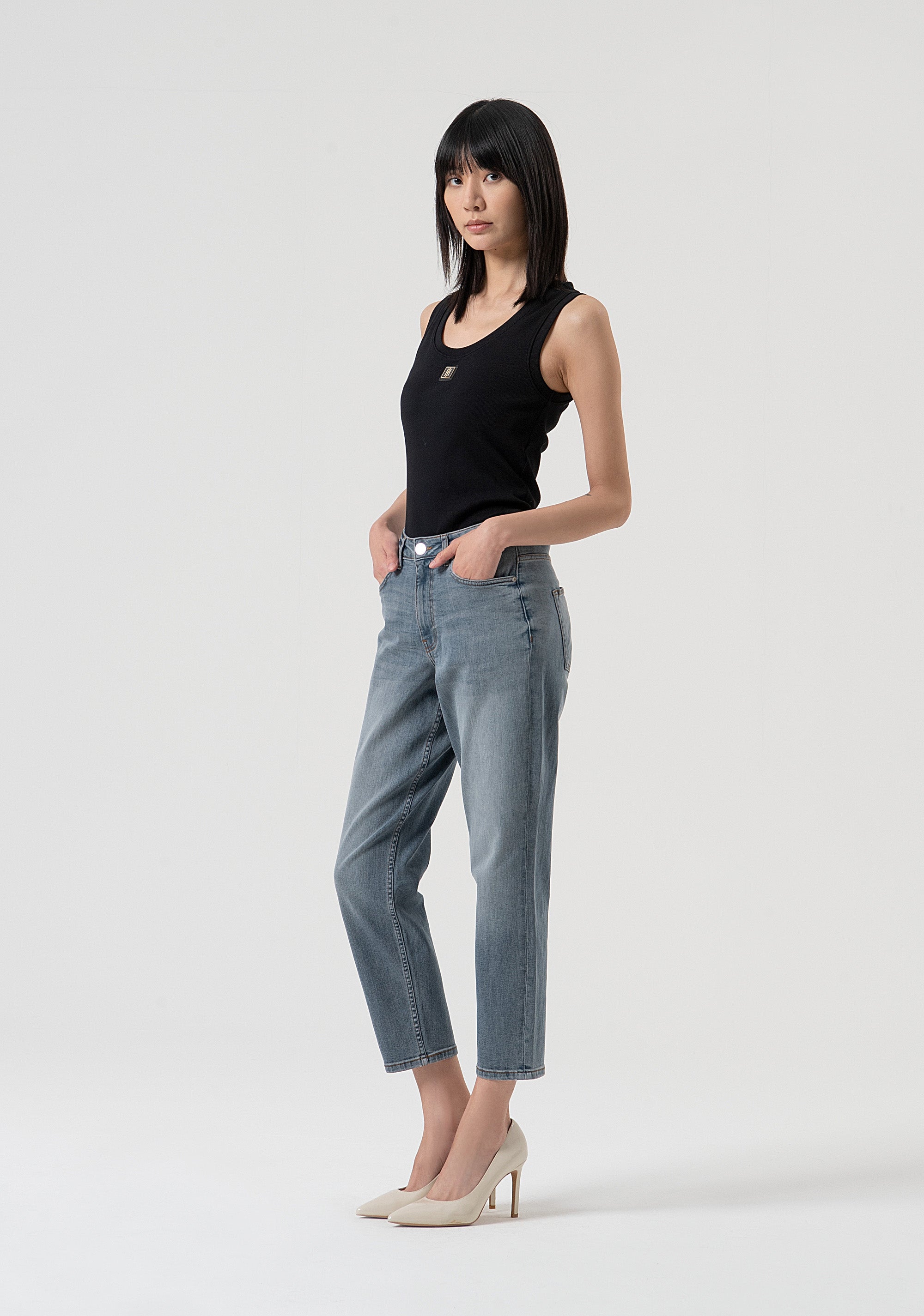 Jeans carrot mom fit made in blue grey denim with middle wash Fracomina FP25WVD005D46093-C41-2