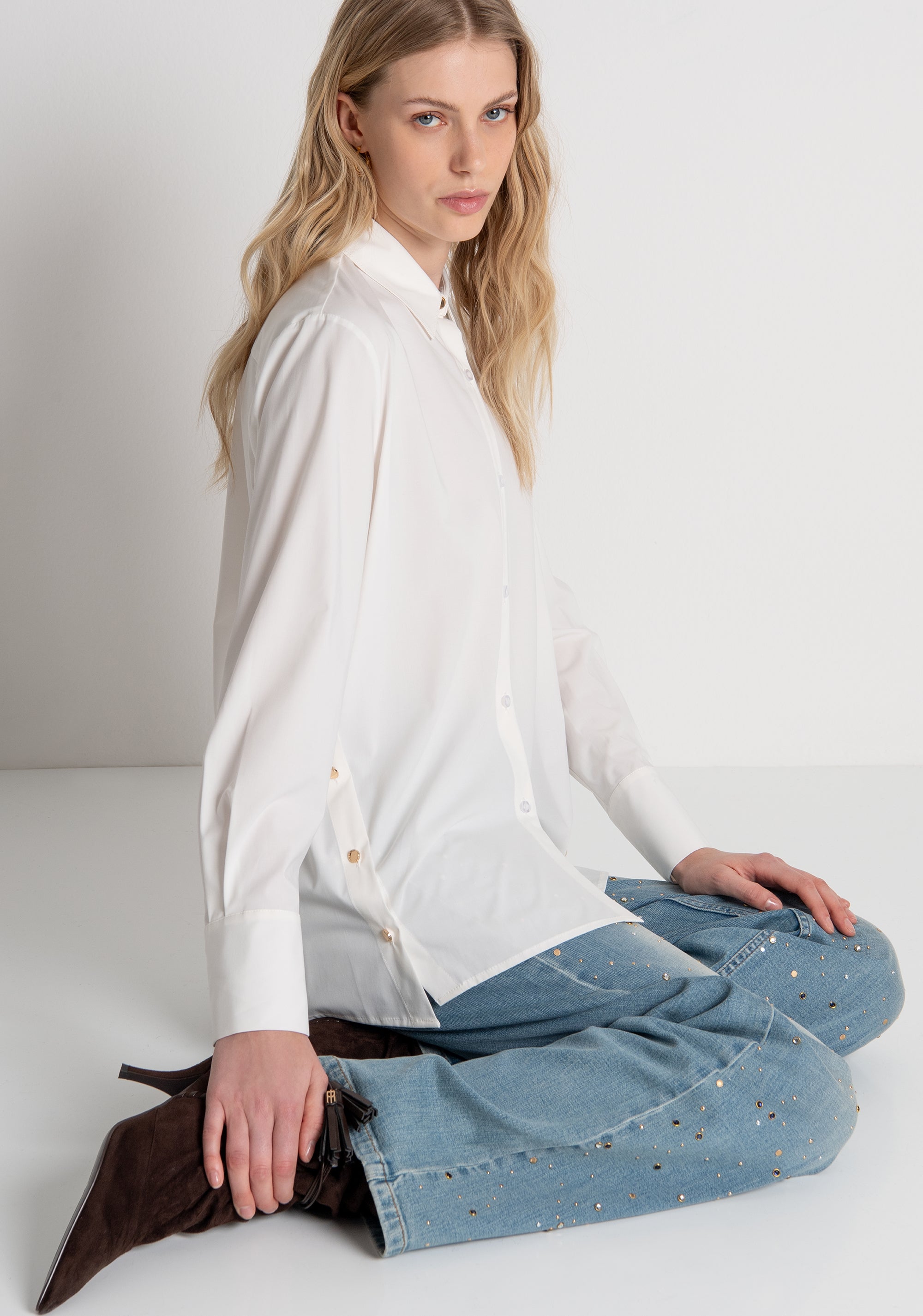 Shirt over fit with buttons at the bottom Fracomina FP26WT6008W58401-108
