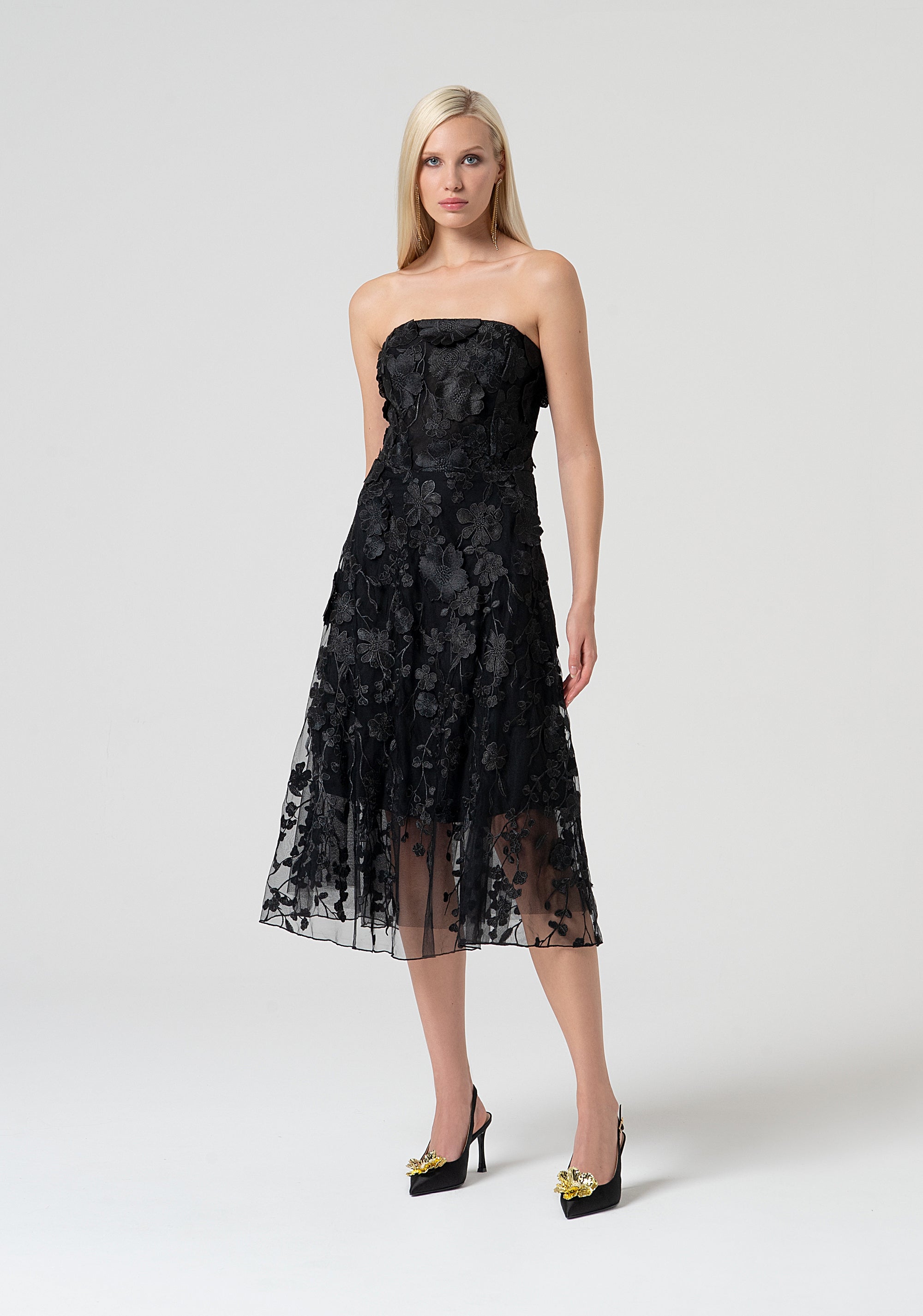 Sleeveless dress middle length made in lace FQ25SD2002W79001 FRACOMINA Sleeveless dress middle length made in lace FQ25SD2002W79001 FRACOMINA