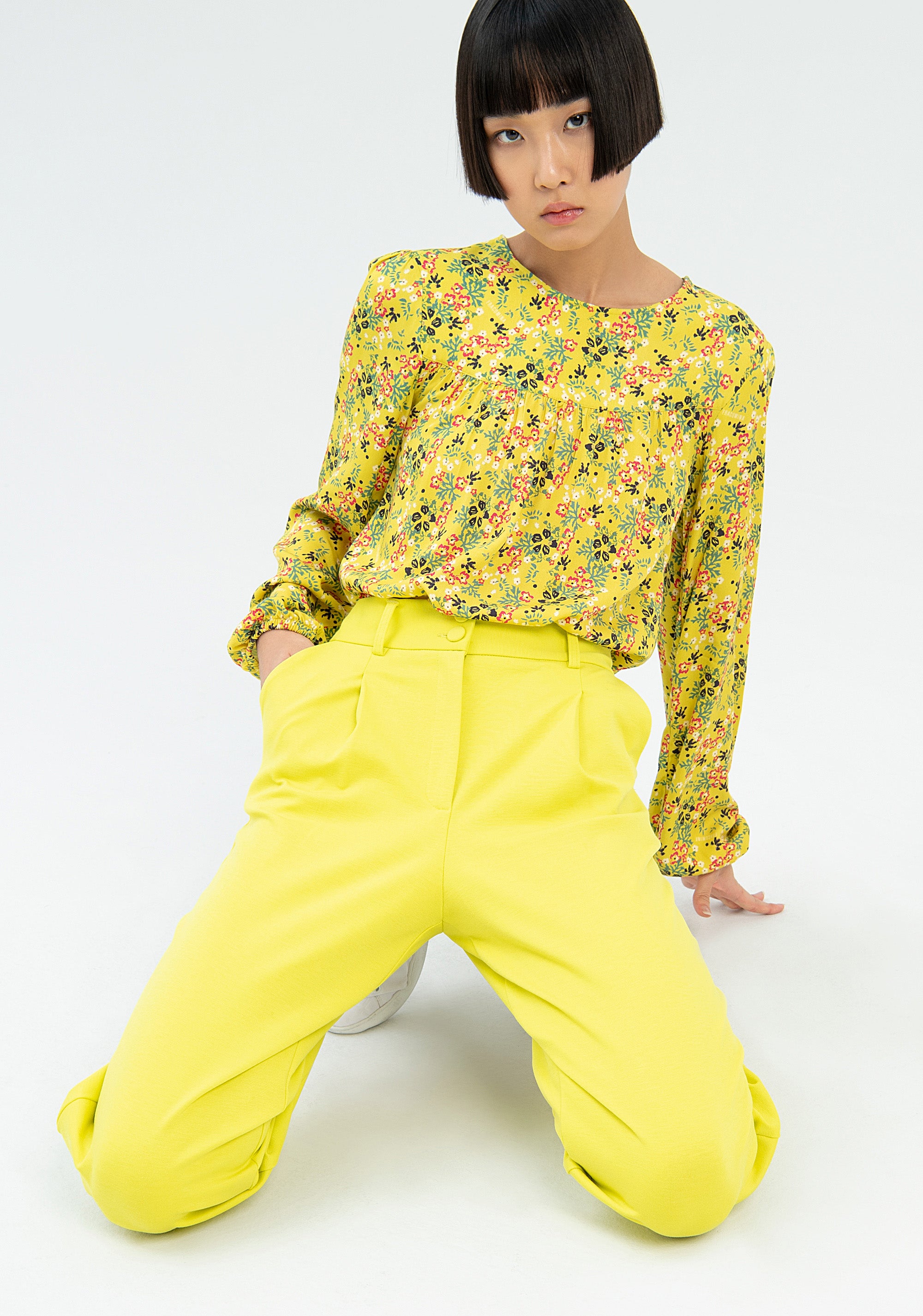 Carrot pant made in technical fabric Fracomina FR22WVD009W49701-596-3