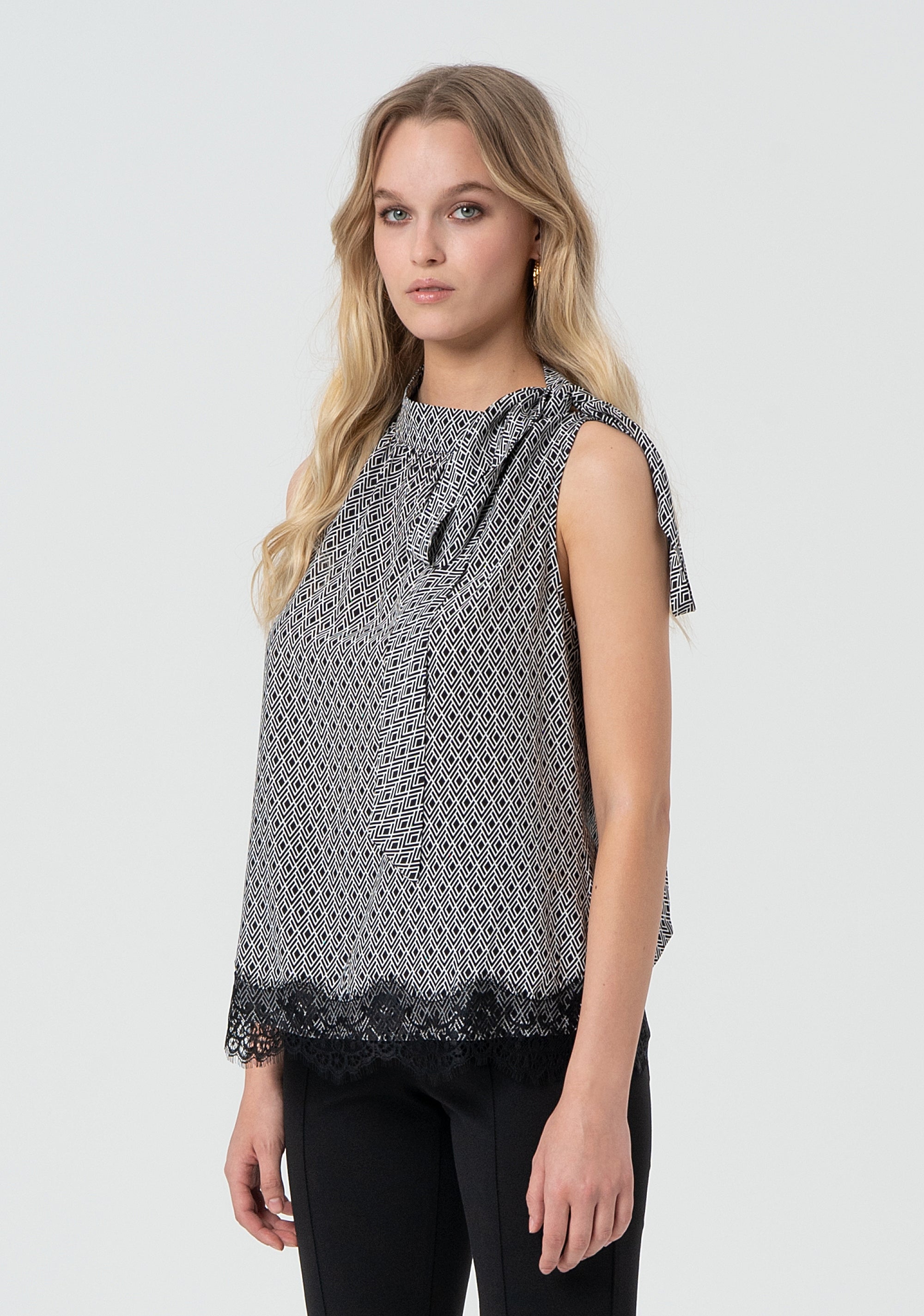 Tank top with geometrical pattern Fracomina FR25ST2022W413O9-060-3