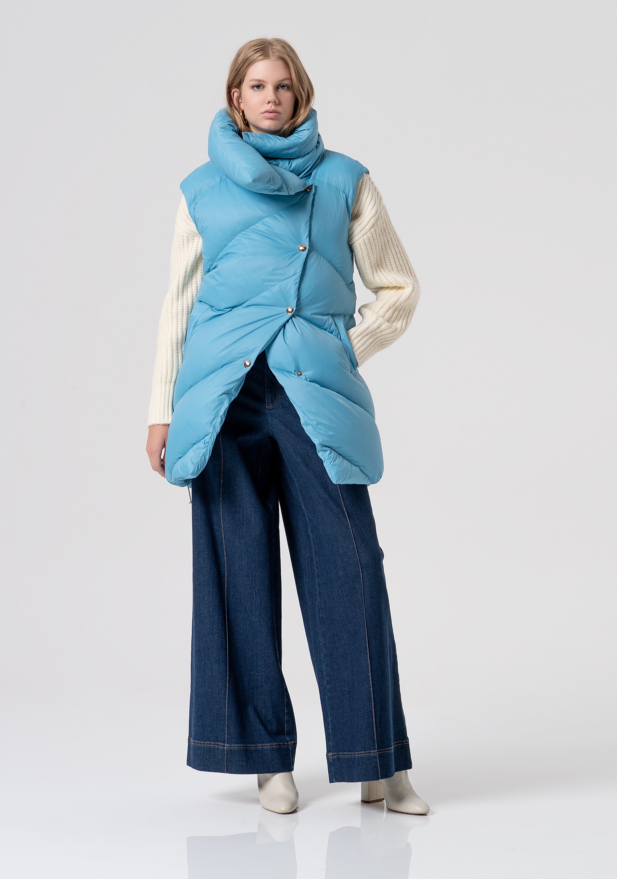 Oversized Puffer Vest with Draped Collar Fracomina FR25WC3006O46601-T57-4