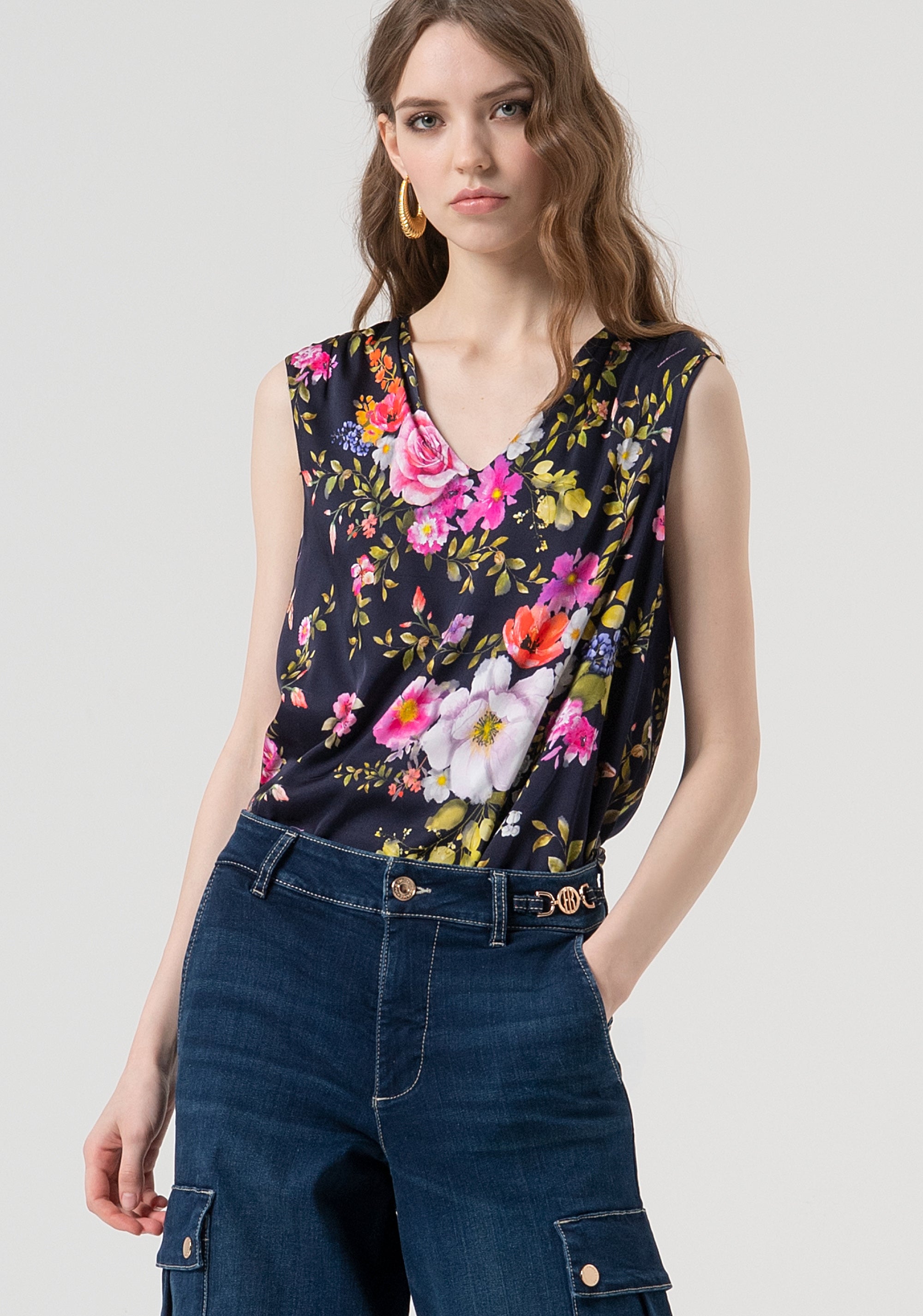 Tank top A-shape with flowery pattern Fracomina FR25WT2009W584K2-117-1