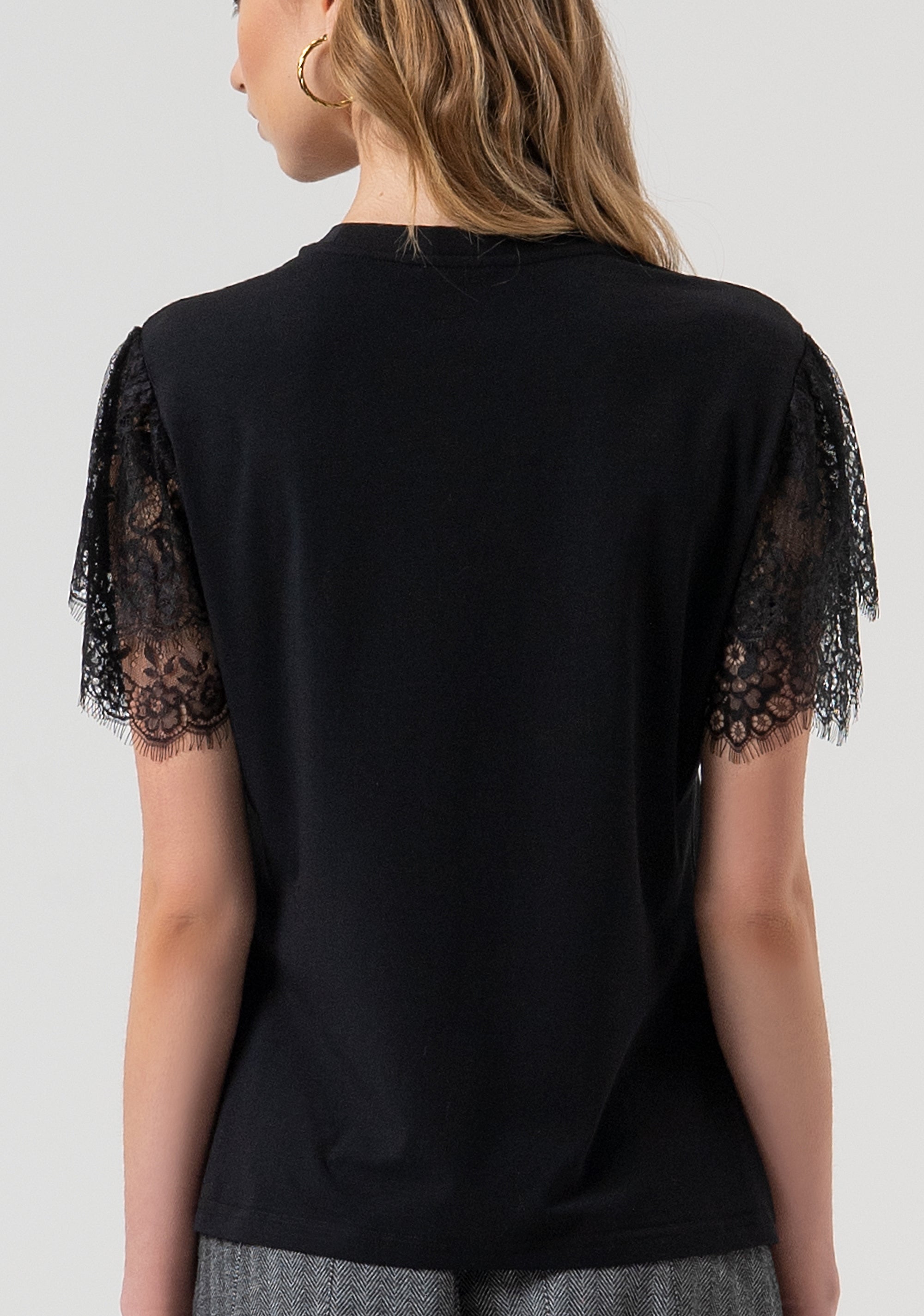 T-shirt regular fit made in jersey with short sleeves made in lace Fracomina FR25WT3059J401G1-053-4