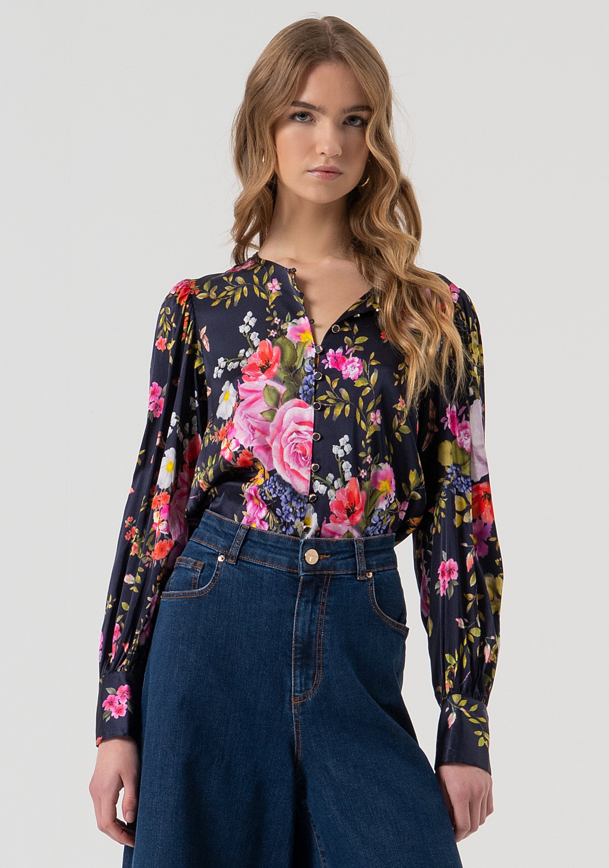 Shirt regular fit with flowery pattern Fracomina FR25WT6013W584K2-117-1