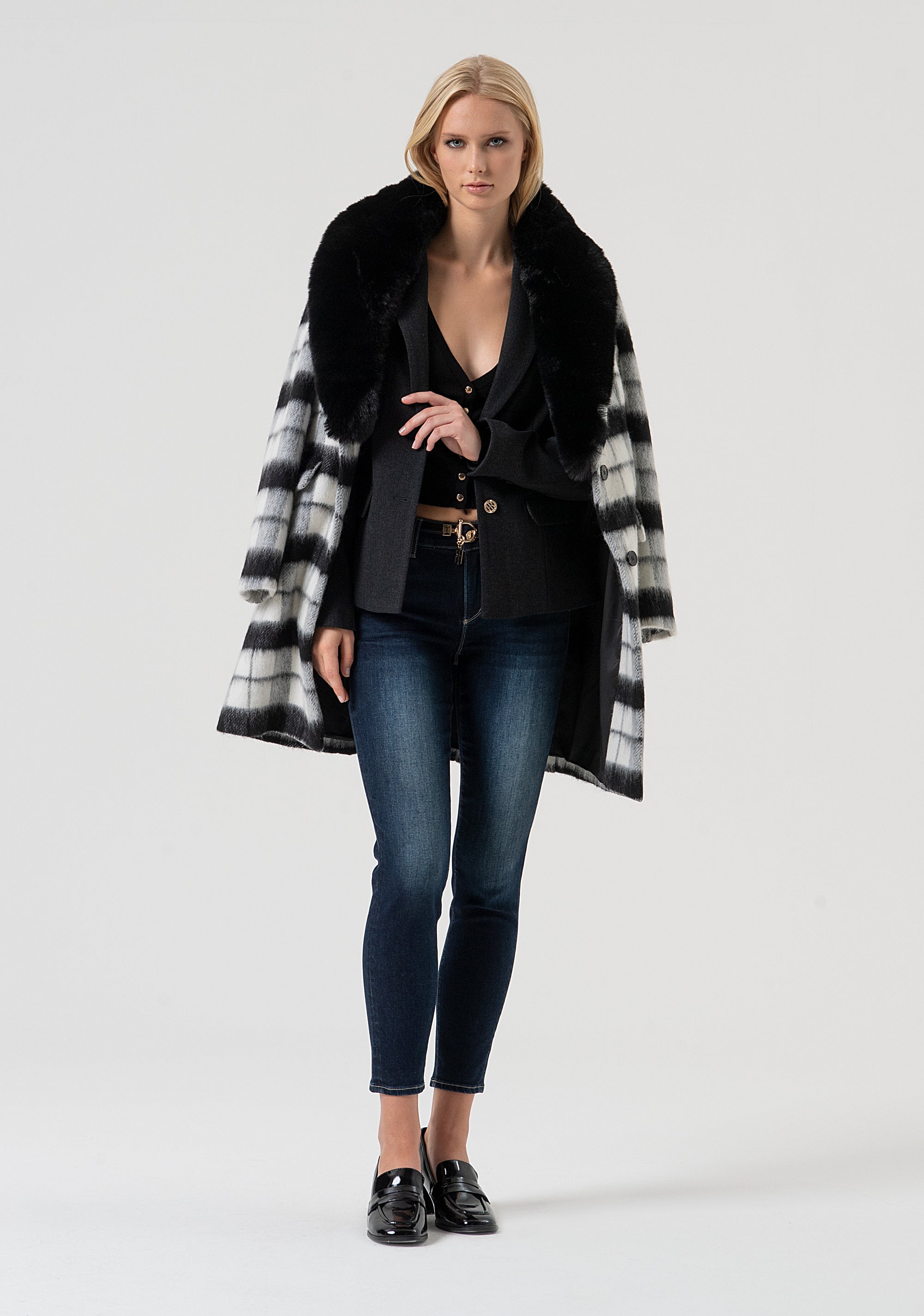 Cardigan regular fit with V-neck drop Fracomina FR25WT8001K42101-053-5