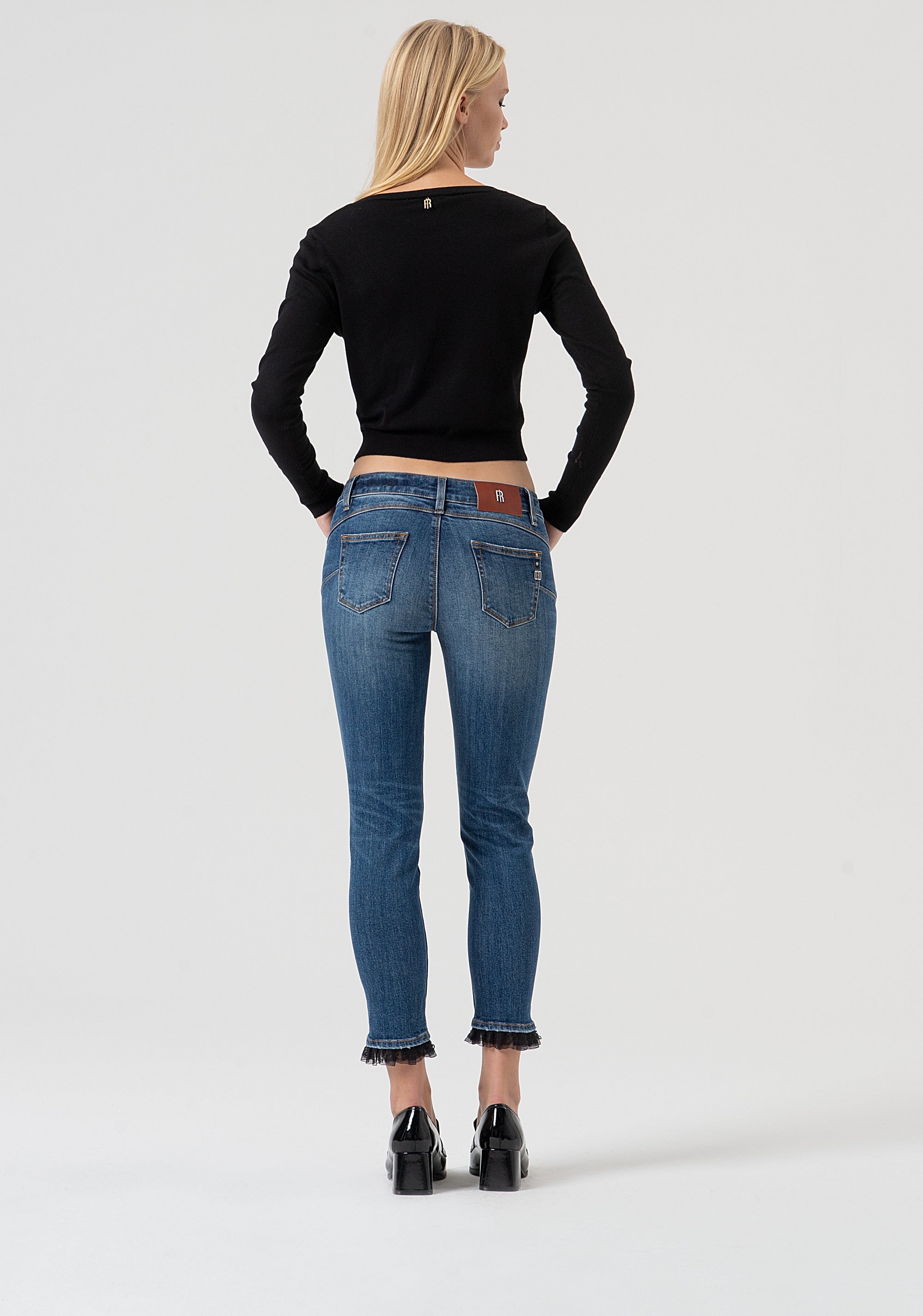 Jeans slim fit cropped with push-up effect made in denim with middle wash Fracomina FR25WV9002D40102-A99-4