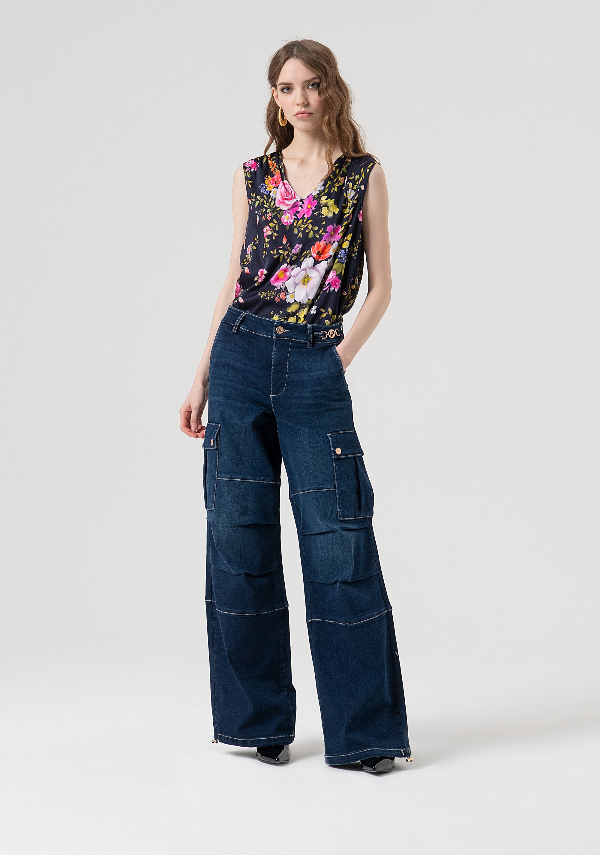 Jeans cargo made in denim with dark wash Fracomina FR25WVC008D46001-117-1