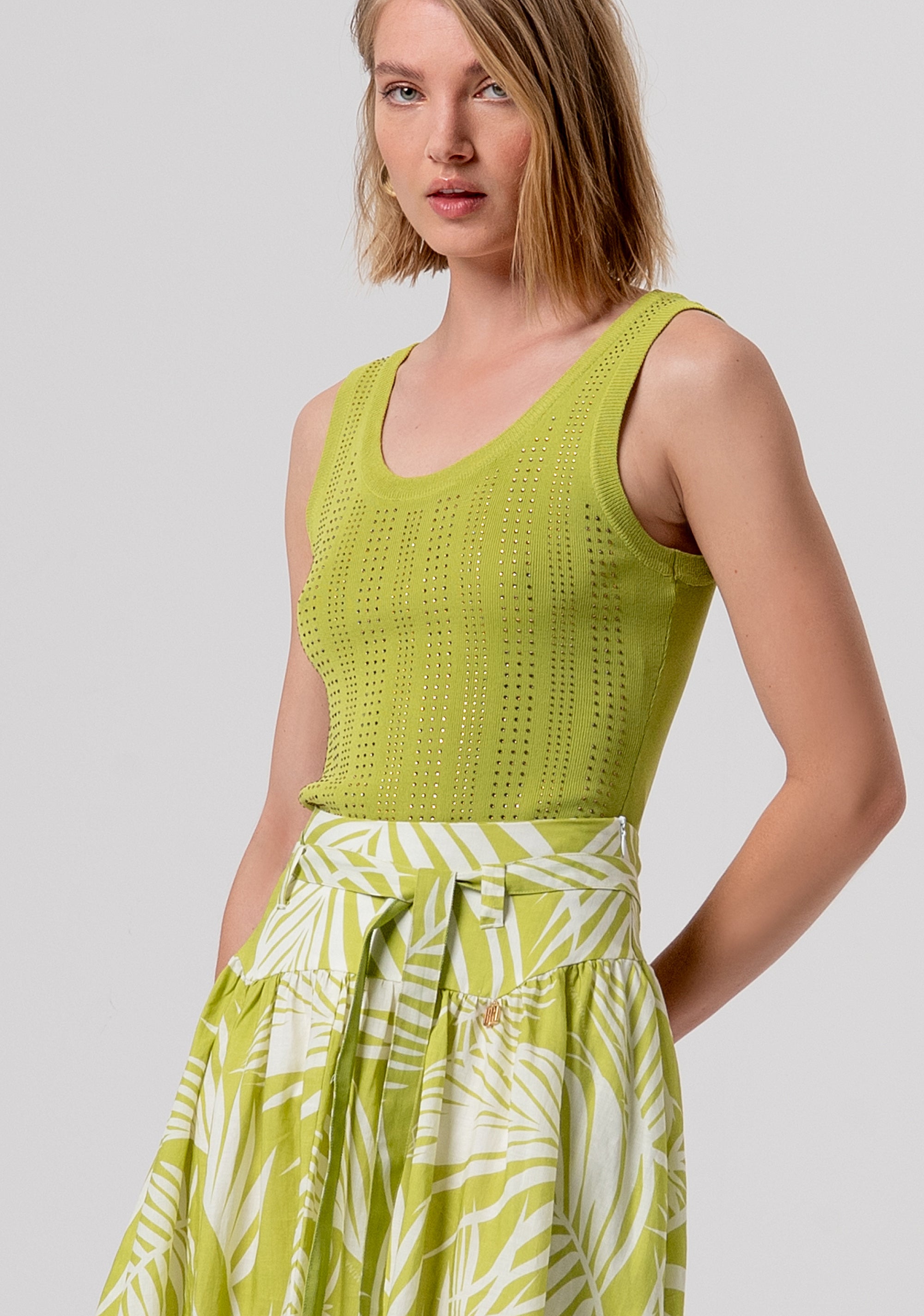 Flare skirt middle length with leaves pattern Fracomina FR26SG2008W835R8-M36-2