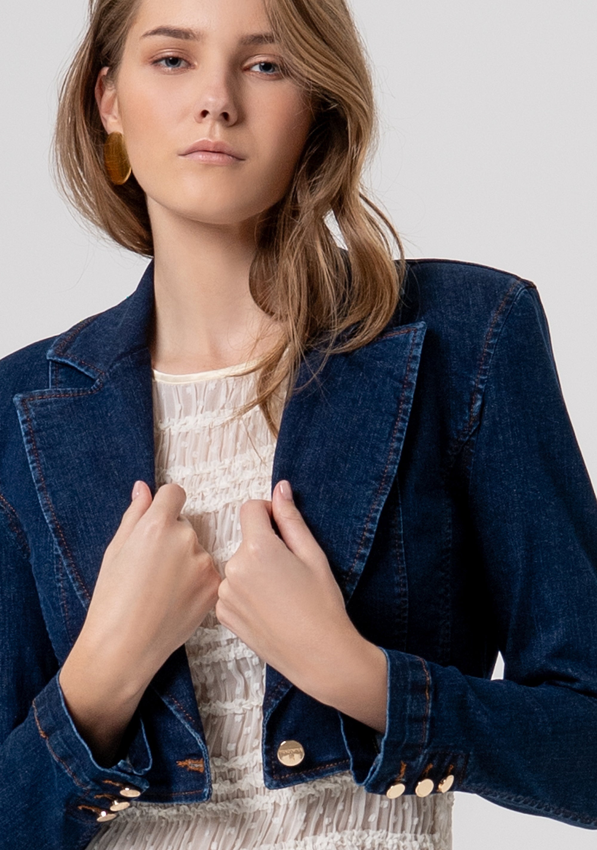 Cropped Denim Blazer with Structured Shoulders Fracomina FR26SJ1016D46093-L23-2