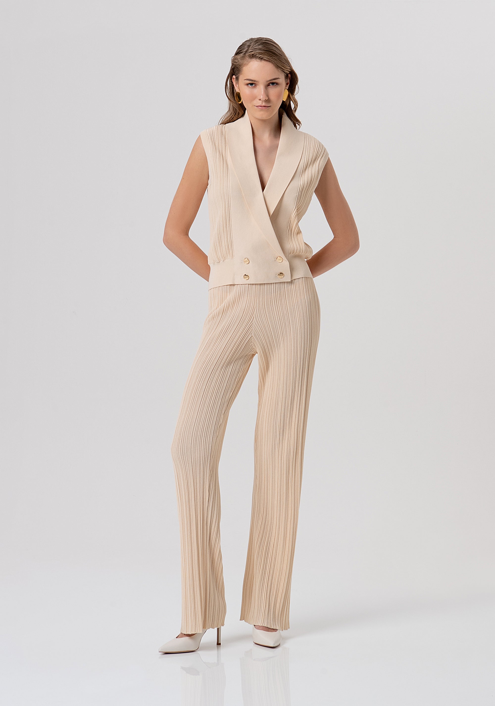 Knitted pant regular fit with plissè effect Fracomina FR26SV3020K41801-B59-1