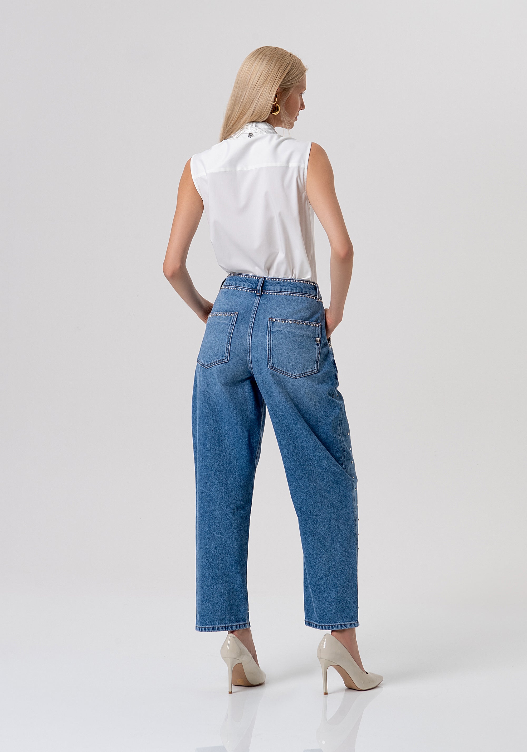 Jeans carrot balloon fit made in denim with middle wash and shiny applications Fracomina FR26SV4006D419R9-258-3