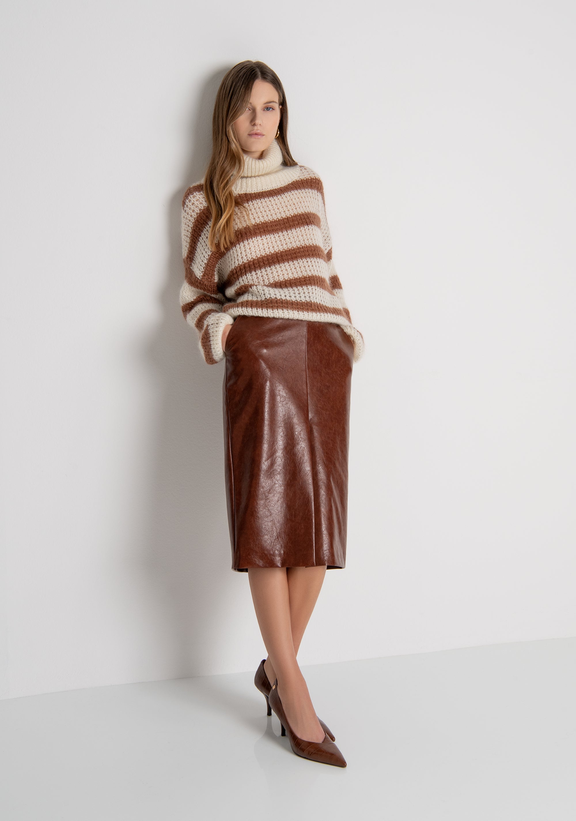 Sheath skirt slim fit middle length made in fake leather Fracomina FR26WG2005P411L9-M54