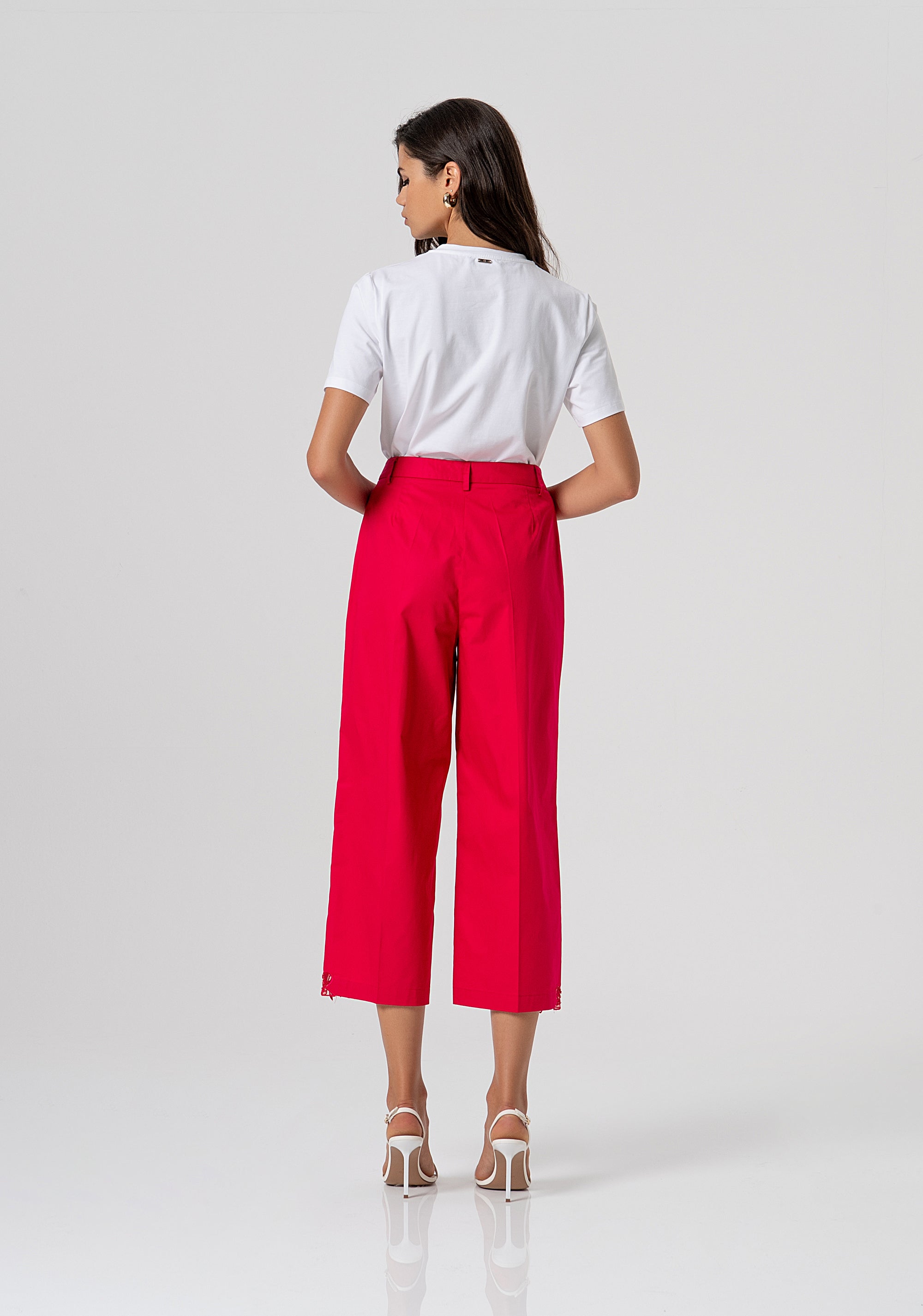 Pant cropped made in cotton with embroideries at the bottom leg Fracomina FS26SV9001W400E5-689-3