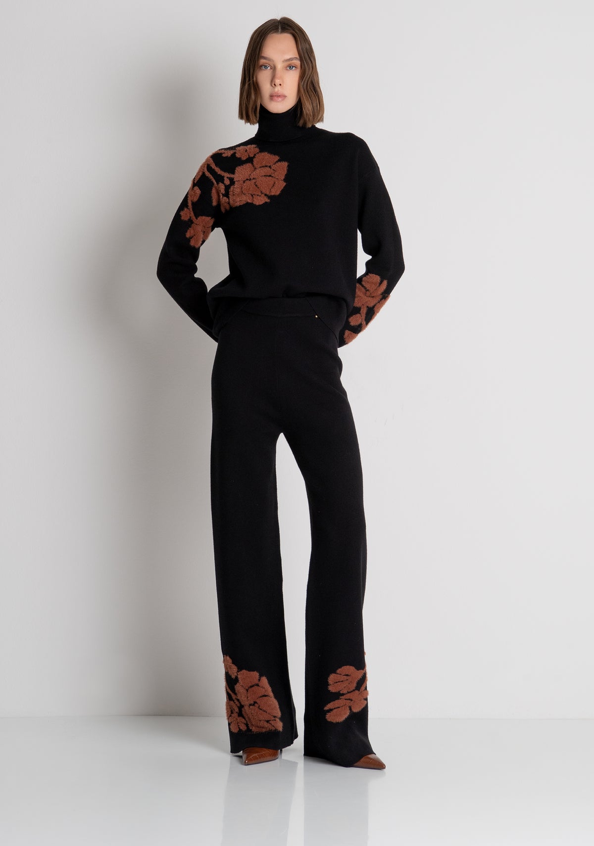 Knitted palazzo pant wide fit with flowery jacquard Fracomina FS26WV3004K50201-P16-2