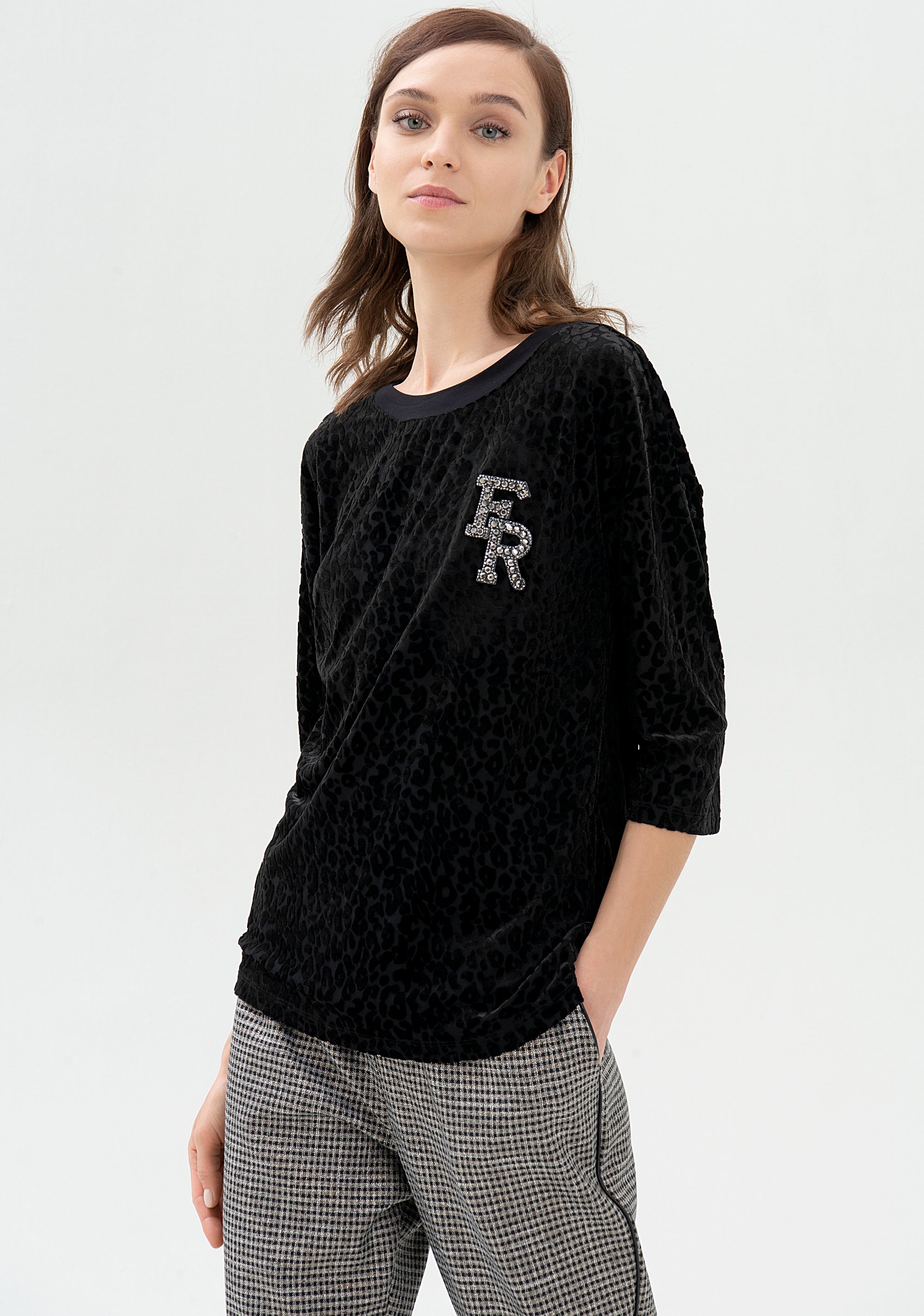 T-shirt wide fit with animalier pattern Fracomina FR21WT3033J41401-053_01