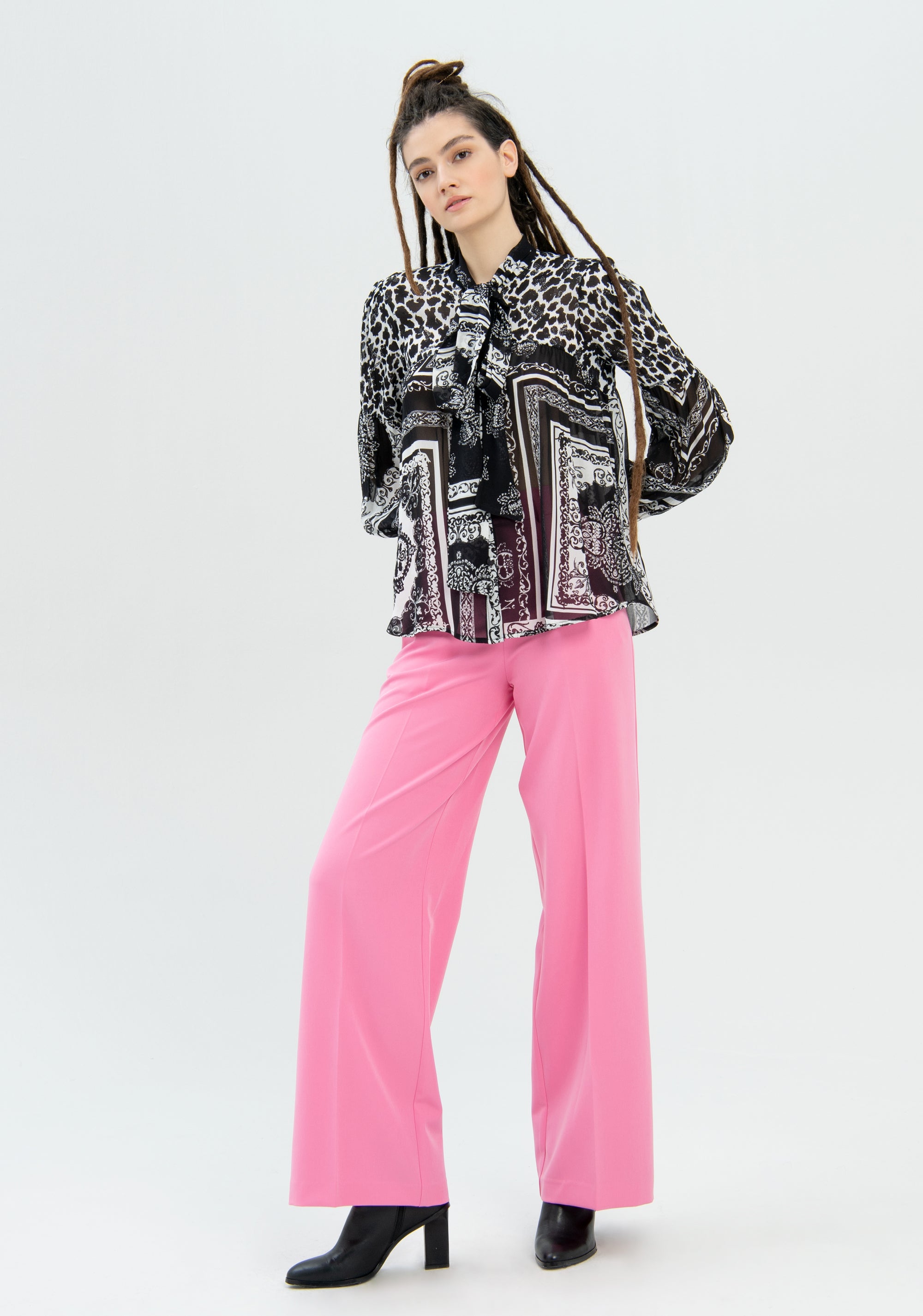 Shirt wide fit with multi color pattern Fracomina FR22WT6015W428R8-060