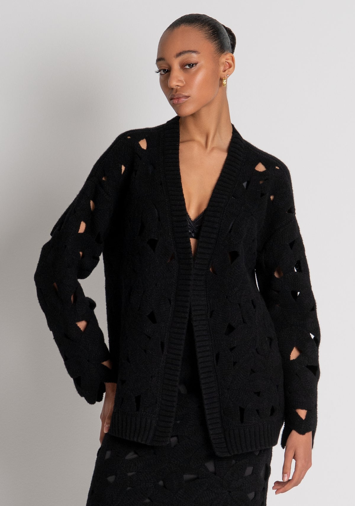 Knitted cardigan regular fit, opened, with macrame manufacture made in merinos wool Fracomina B126WT8070K567R6-053-2