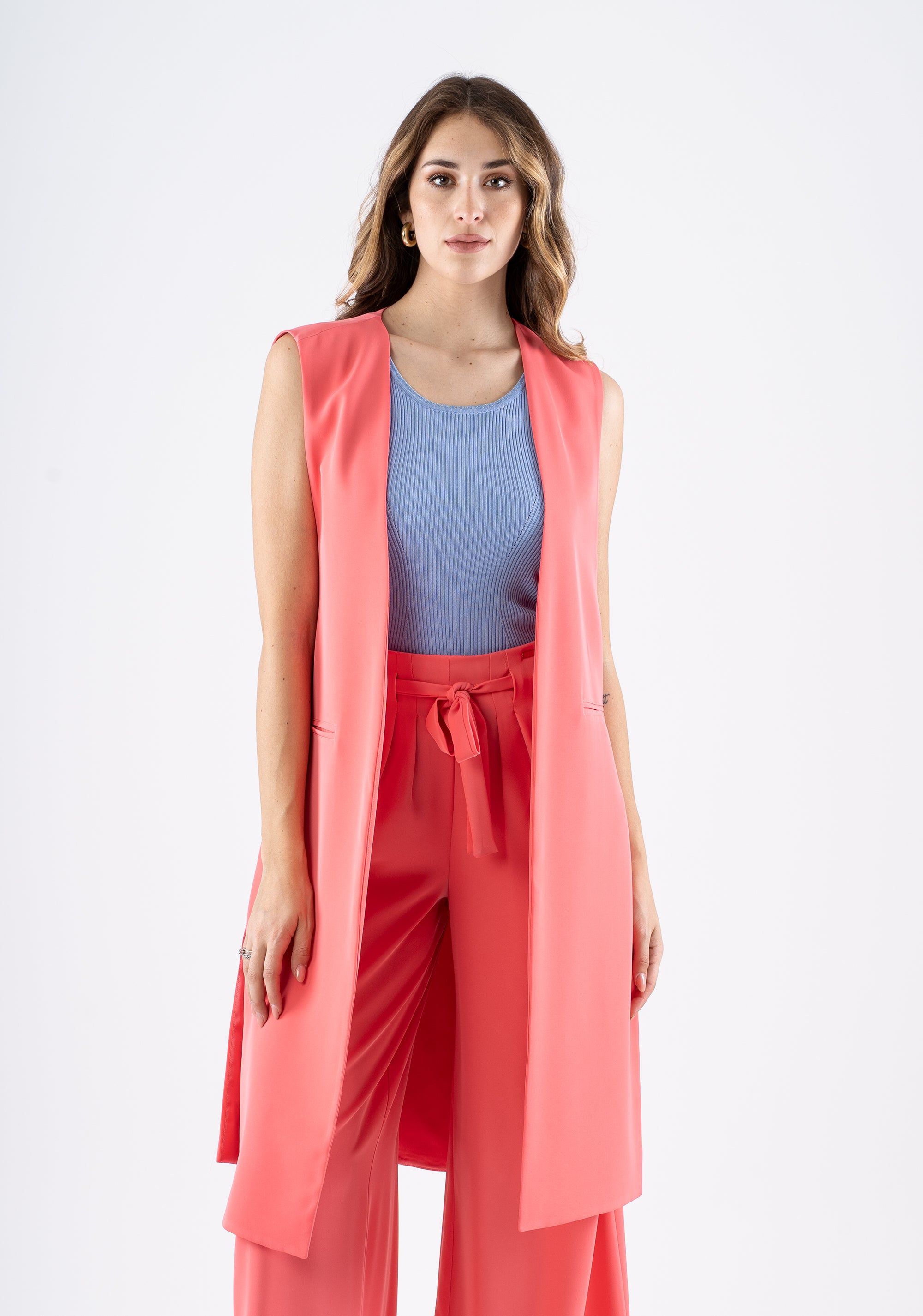 Long Sleeveless Vest in Coral Flowing Fabric Fracomina FI25SJ3002W47601-107_4