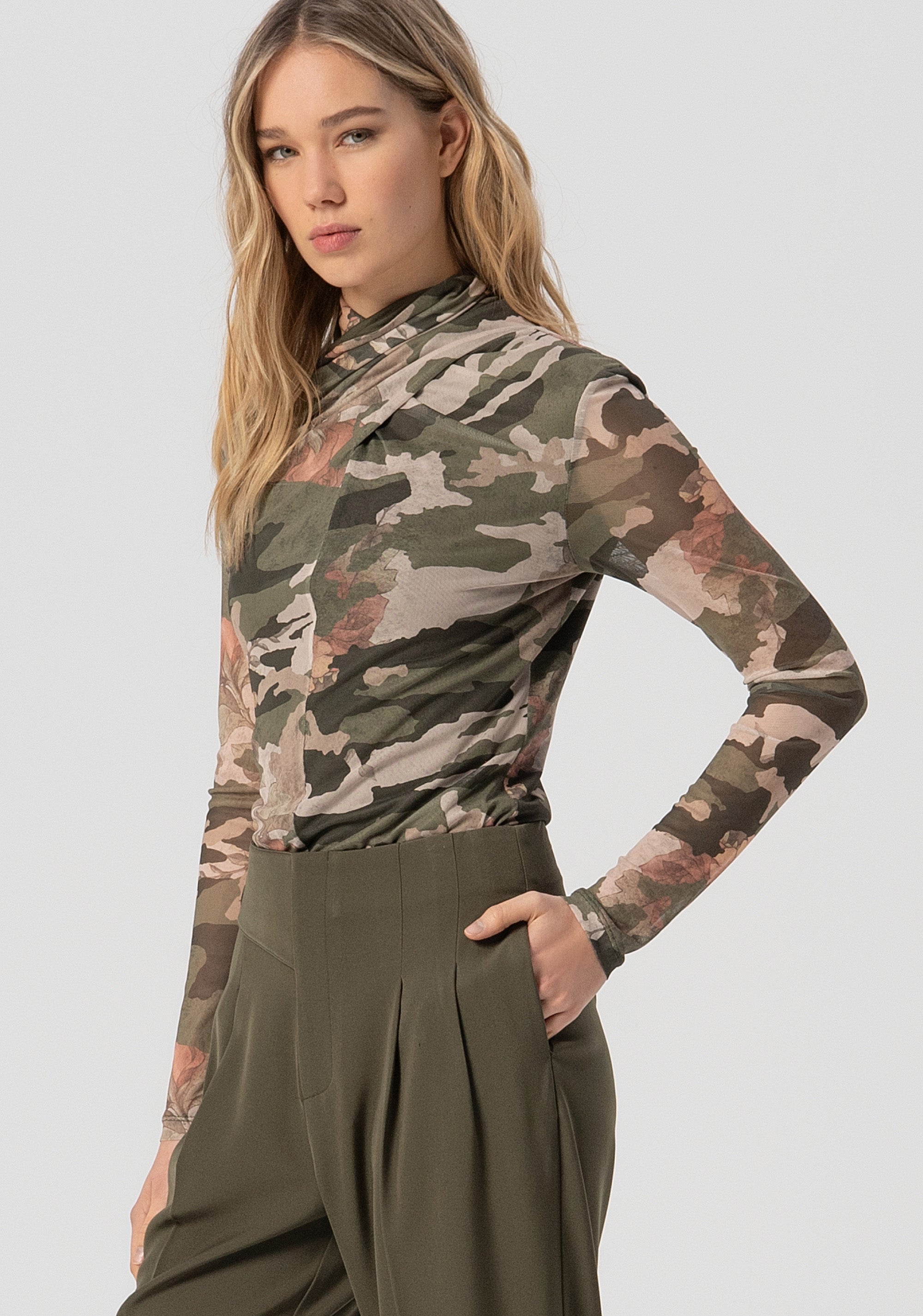 Pant regular fit with high waist Fracomina FJ25WV4004W42901-M20-2