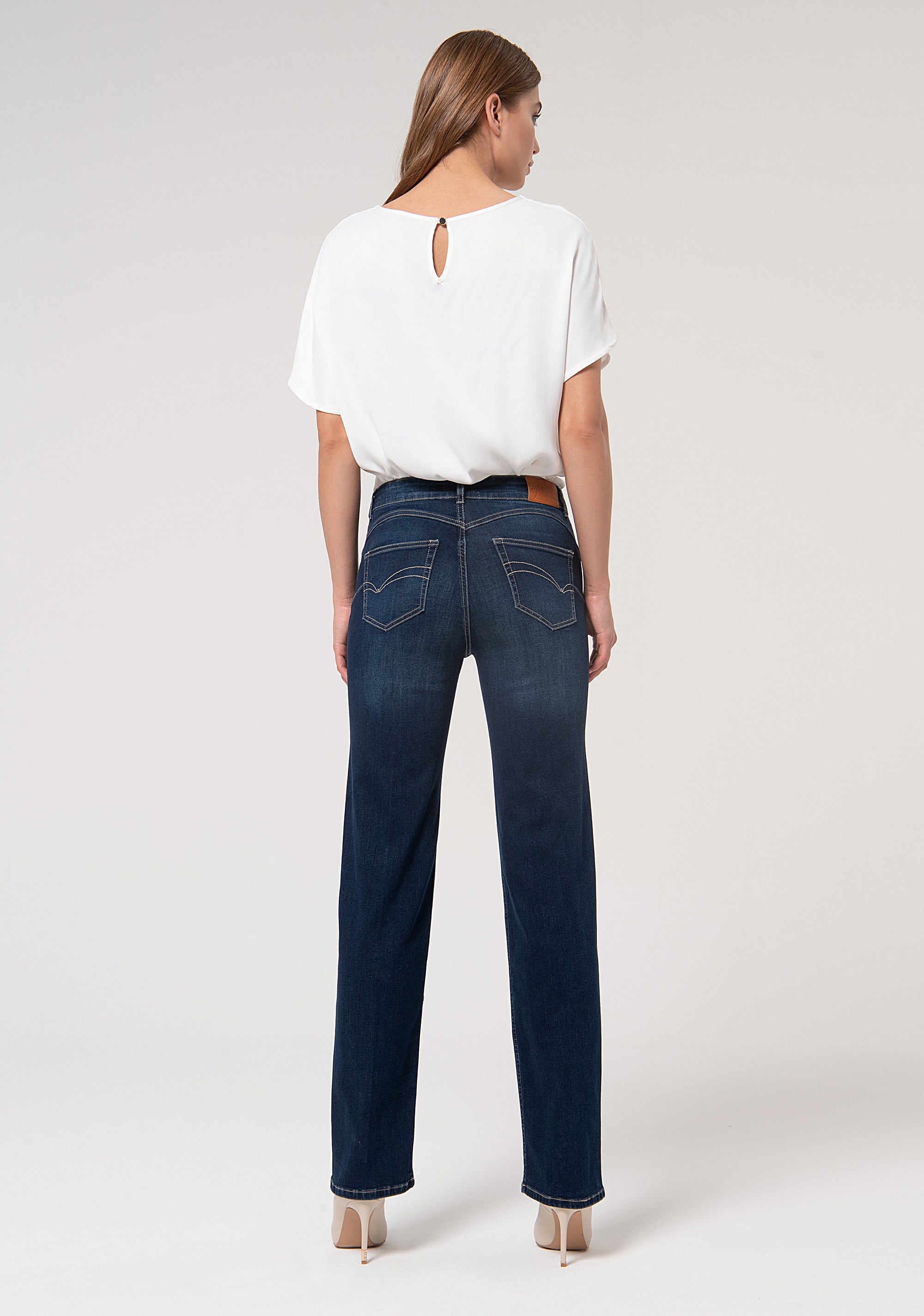 Jeans regular fit with perfect shape effect made in stretch denim with dark wash Fracomina FP000V8050D40101-117-4_657ba055-6594-4277-a6eb-9d185ff961af