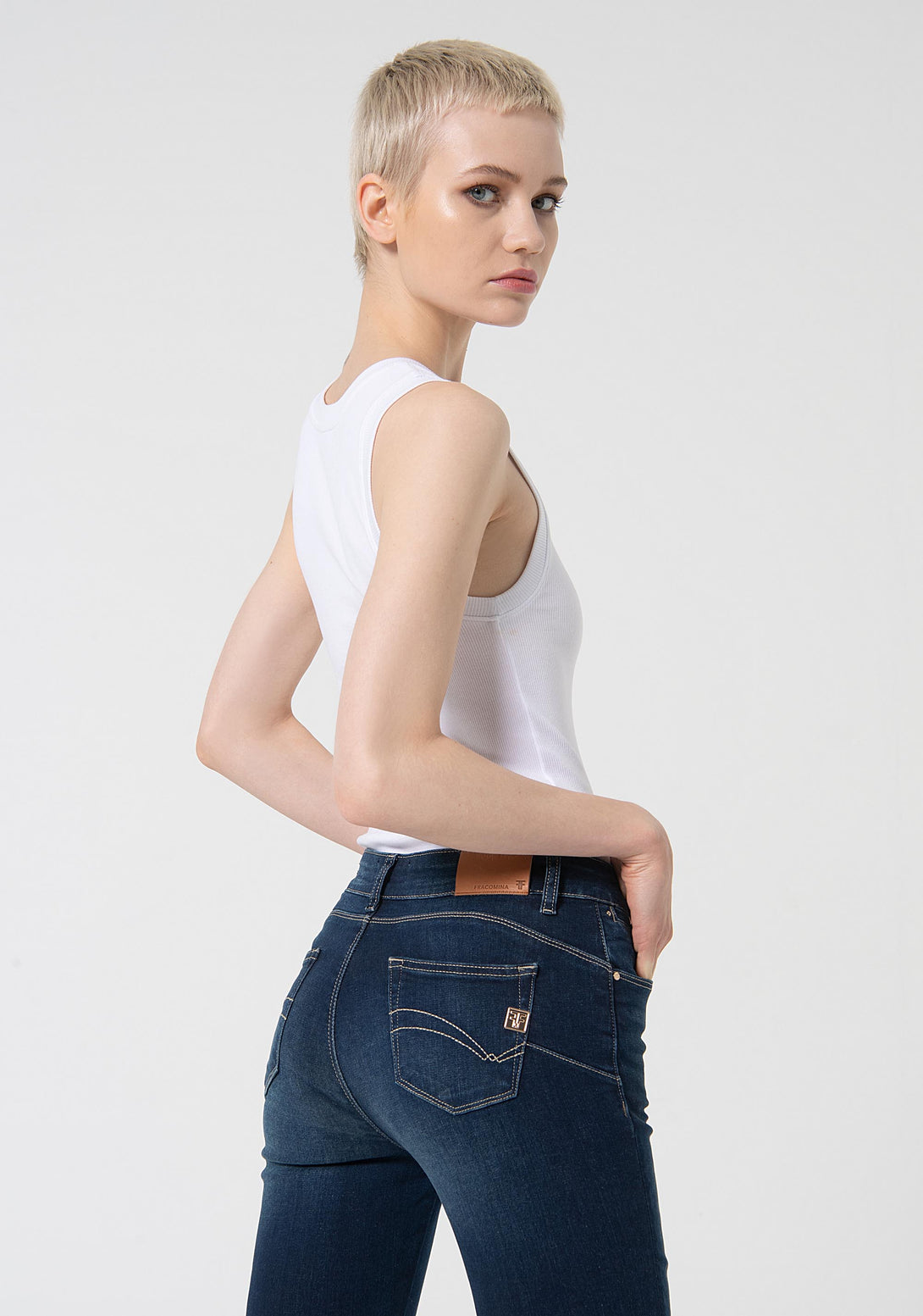 Jeans cropped with push-up effect made in denim with dark wash Fracomina FP000V9002D40101-117-4