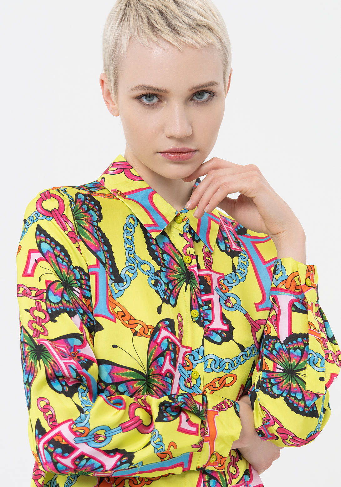 Regular shirt with patterned print