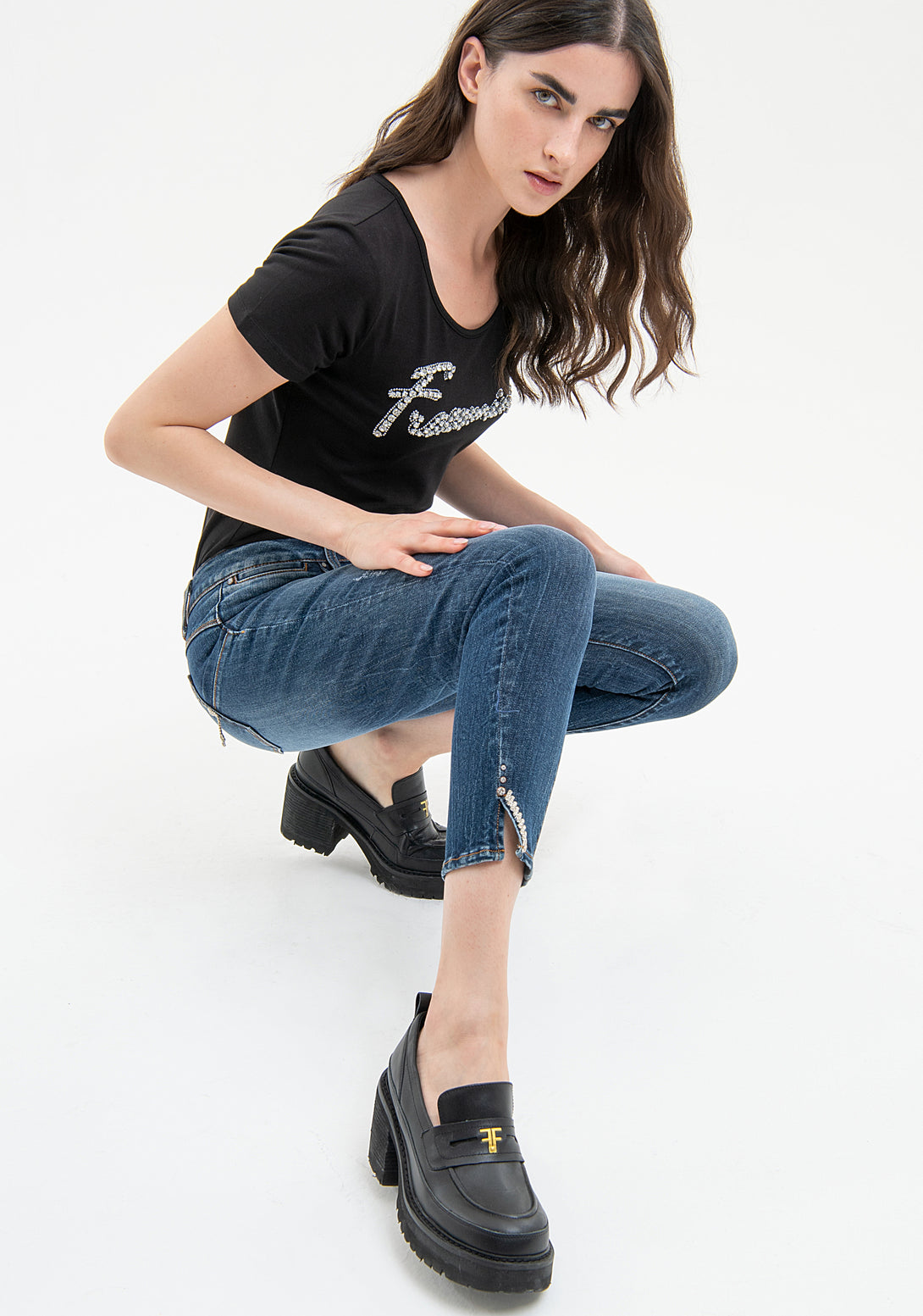 Jeans slim fit cropped with push up effect made in denim with middle wash Fracomina FP23WV9002D40102-349-3