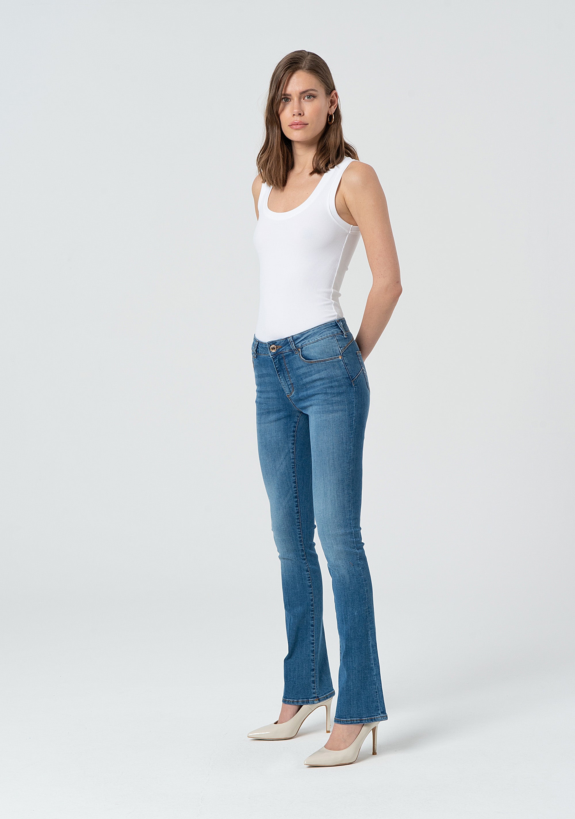 Jeans bootcut with push-up effect made in denim with middle bleached wash Fracomina FP25SV8020D46002-258-3