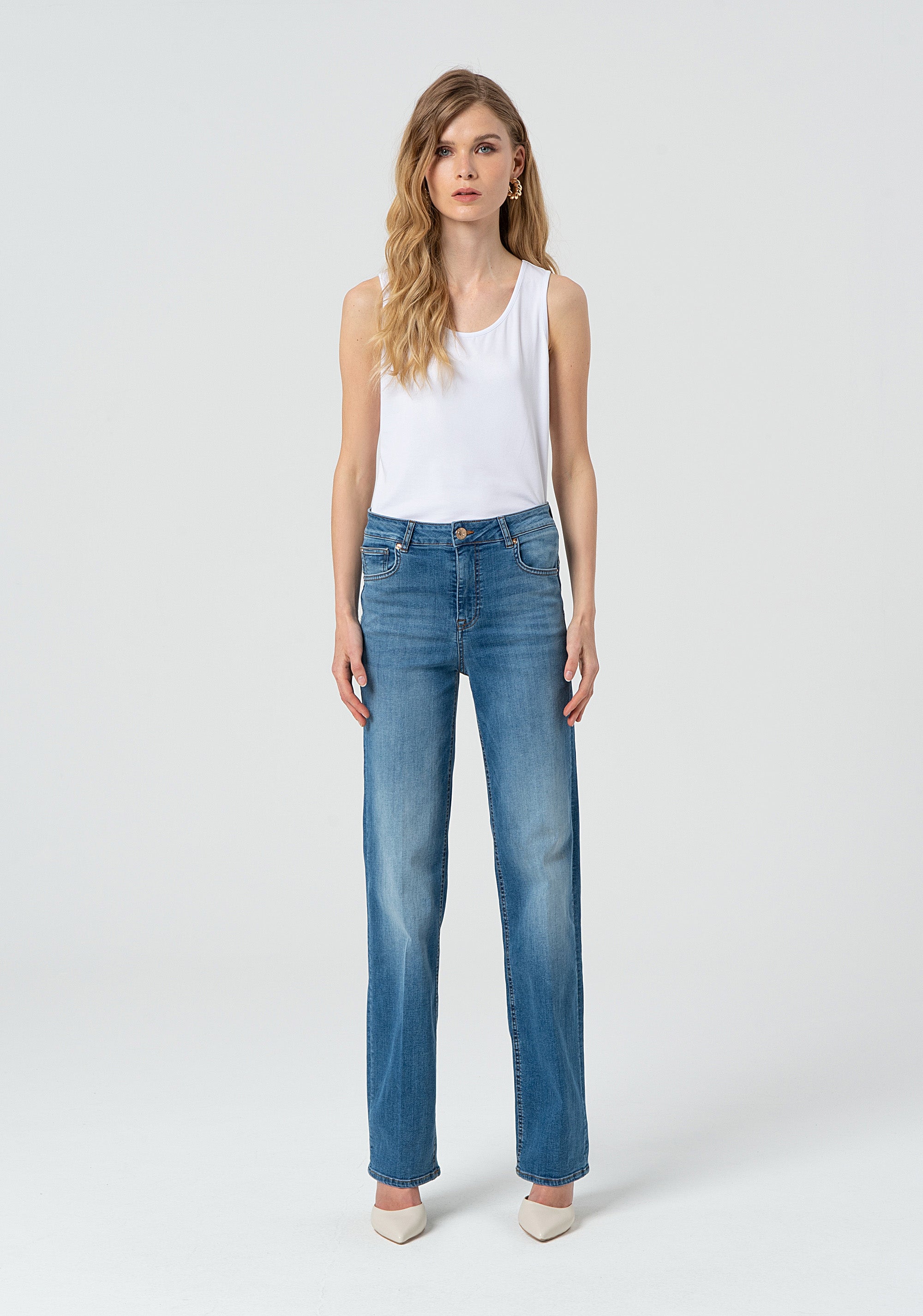 Jeans straight leg with push-up effect made in denim with middle bleached wash Fracomina FP25SV8050D46002-258-1