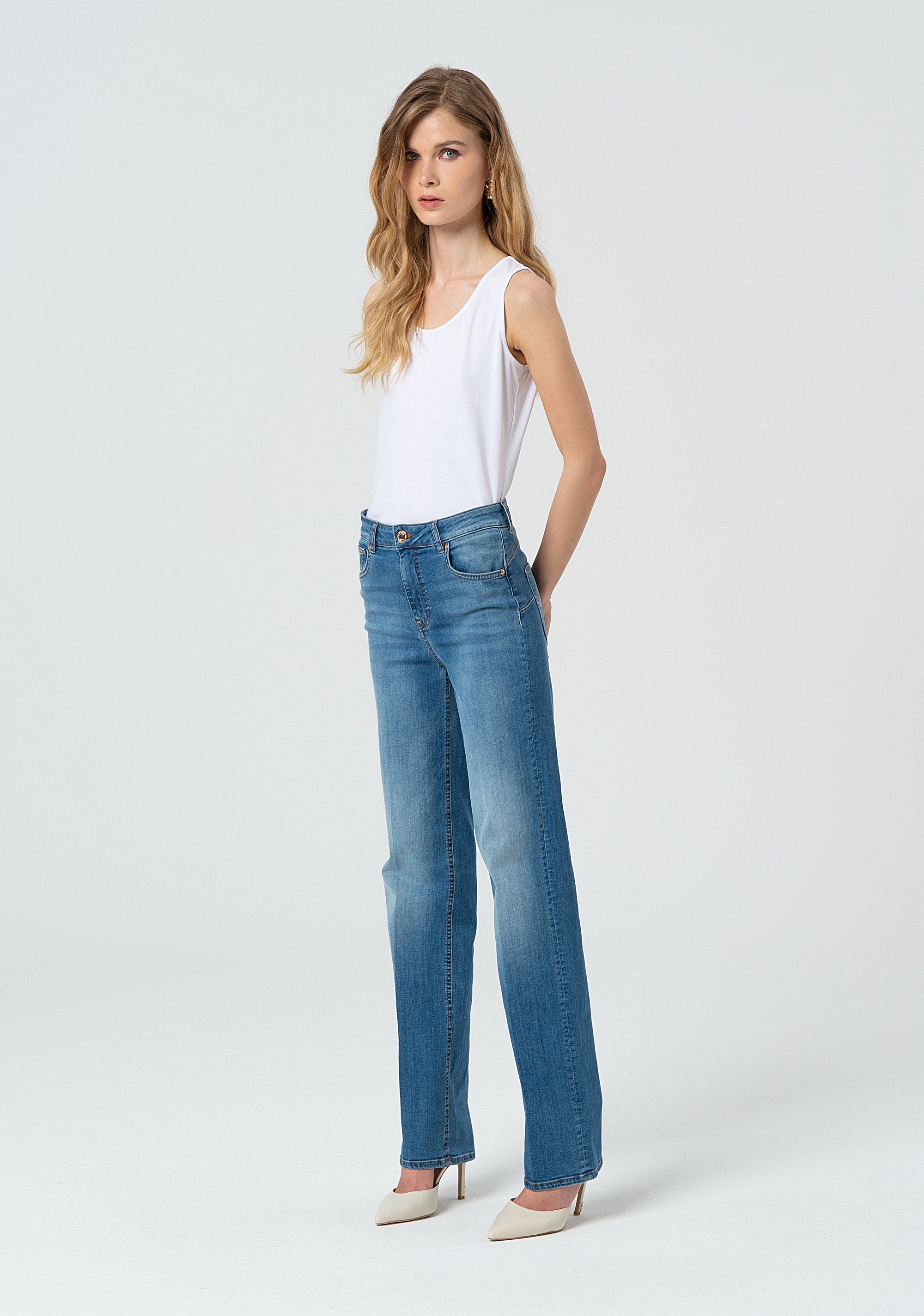 Jeans straight leg with push-up effect made in denim with middle bleached wash Fracomina FP25SV8050D46002-258-3