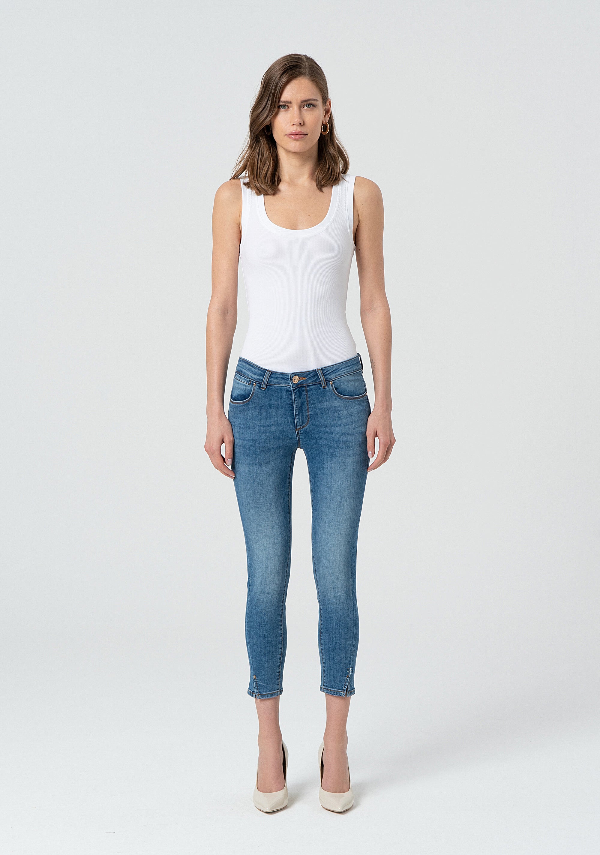 Jeans cropped with push-up effect made in denim with middle wash Fracomina FP25SV9002D46002-258-1