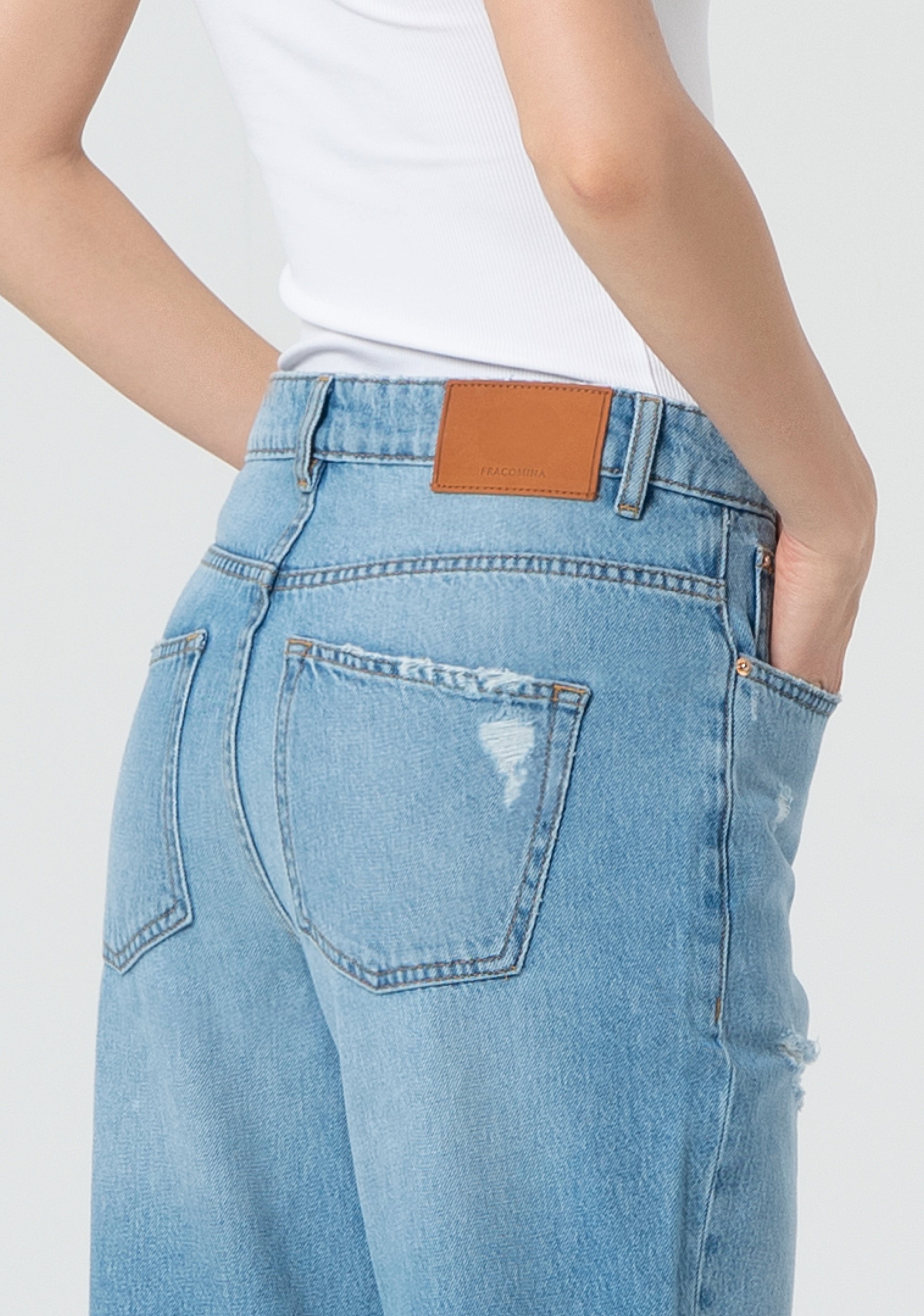 Jeans carrot mom fit made in denim with light wash Fracomina FP25SVD005D419R4-428-2