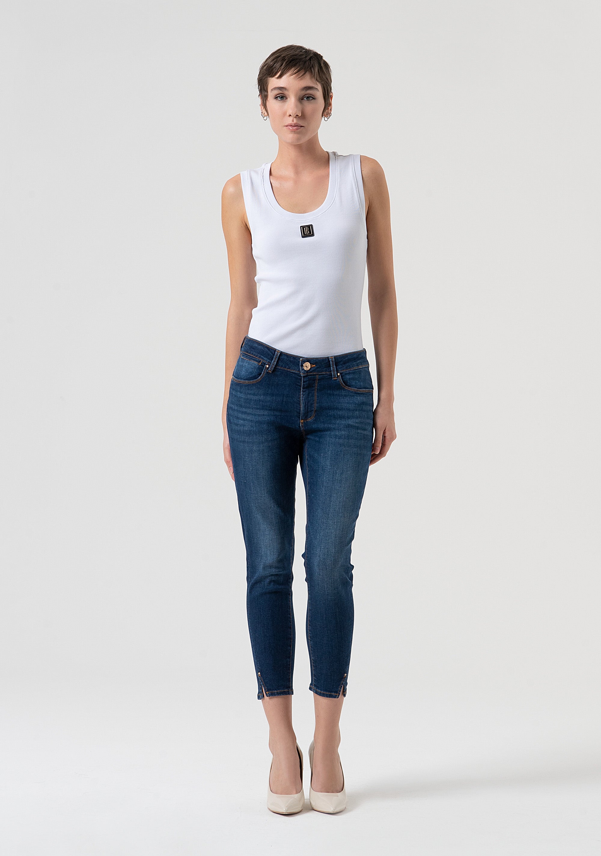 Jeans cropped slim fit with push-up effect made in denim with middle wash Fracomina FP25WV9002D46002-987-1
