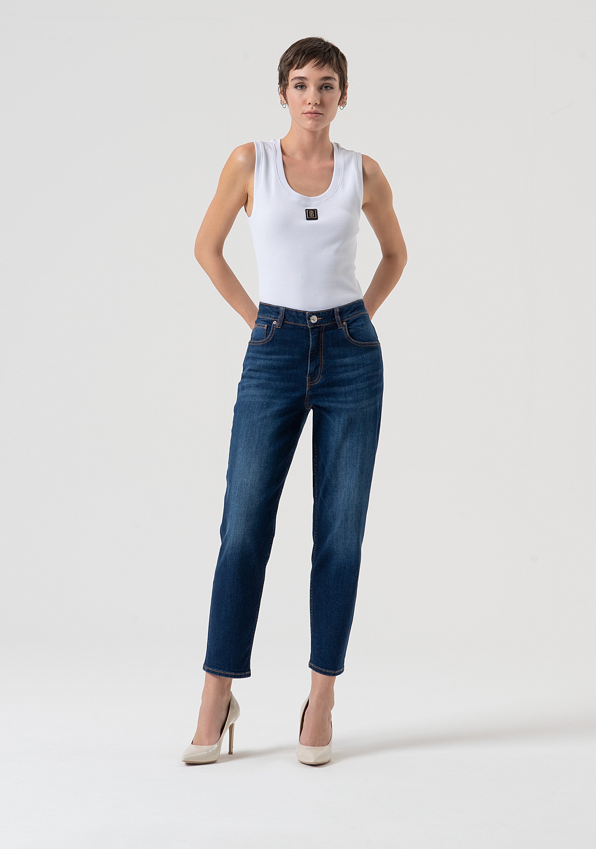 Jeans carrot mom fit made in denim with middle wash Fracomina FP25WVD005D46002-987-1