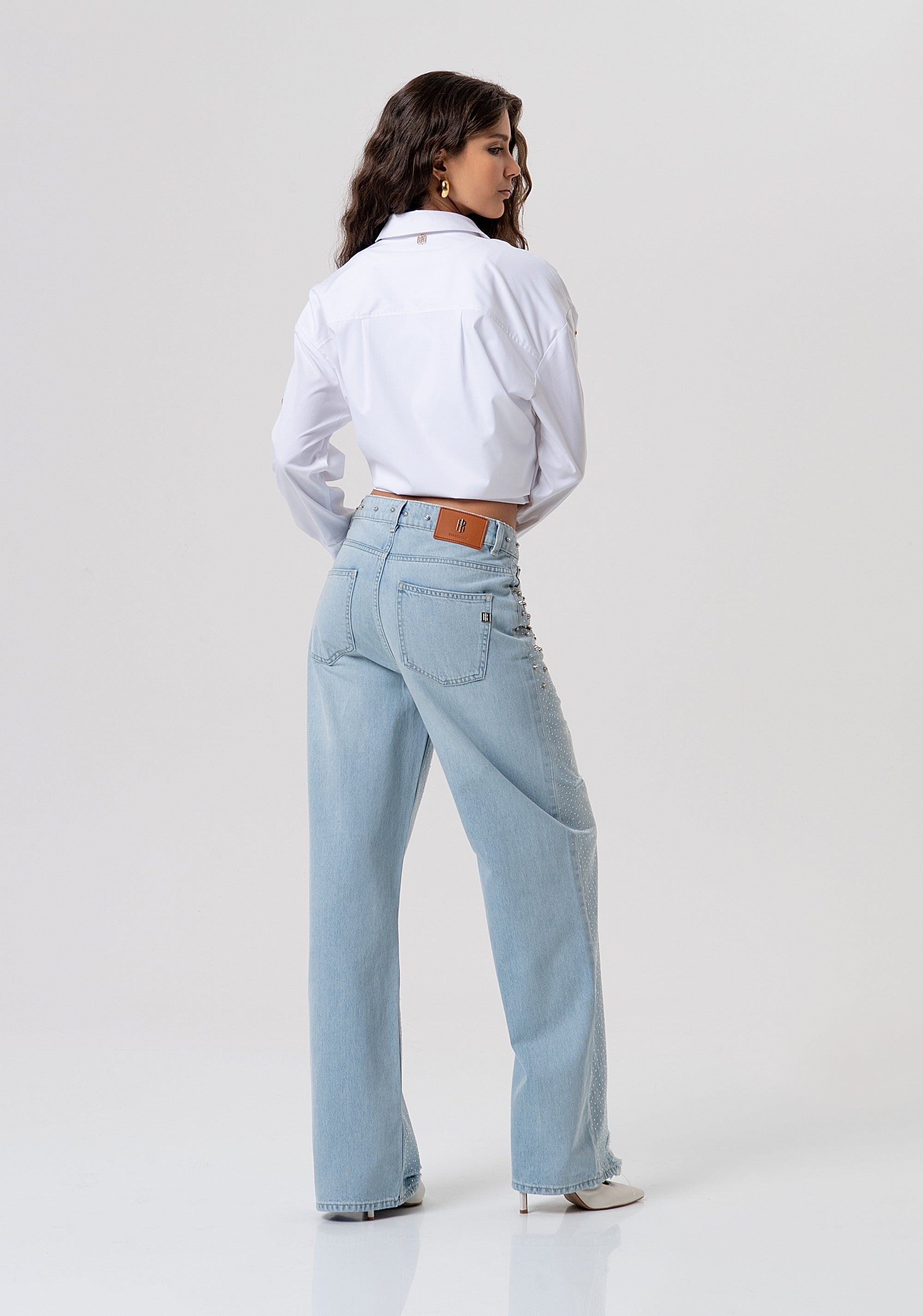 Jeans straight fit with light wash, shiny stones and strasses