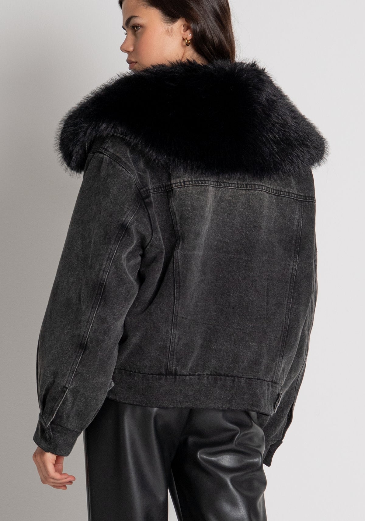 Jacket regular fit made in black denim with middle wash and with fake fur Fracomina FP26WJ4003D40993-M67-4