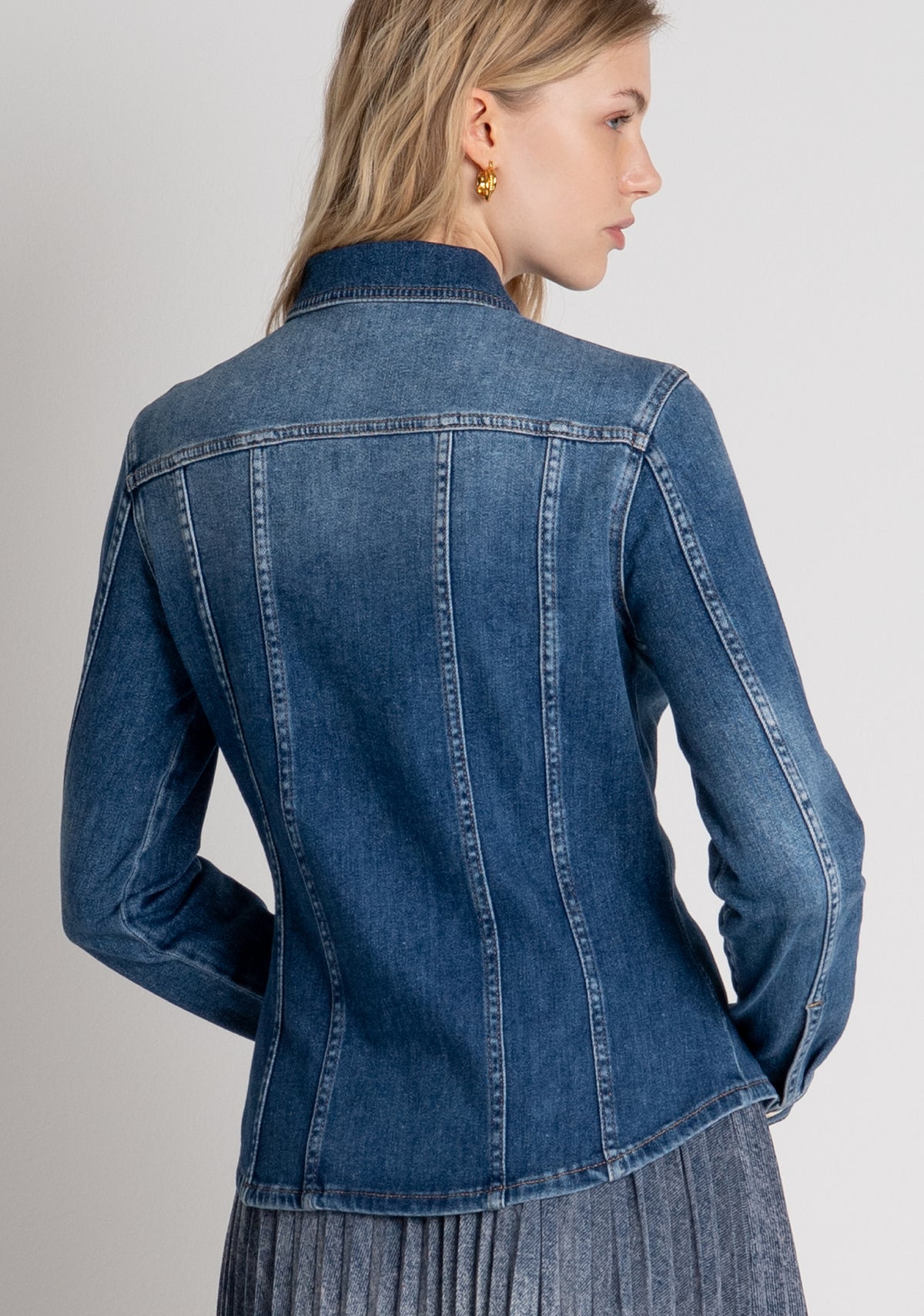 Shirt regular fit made in denim with vintage wash Fracomina FP26WT6020D460P2-4