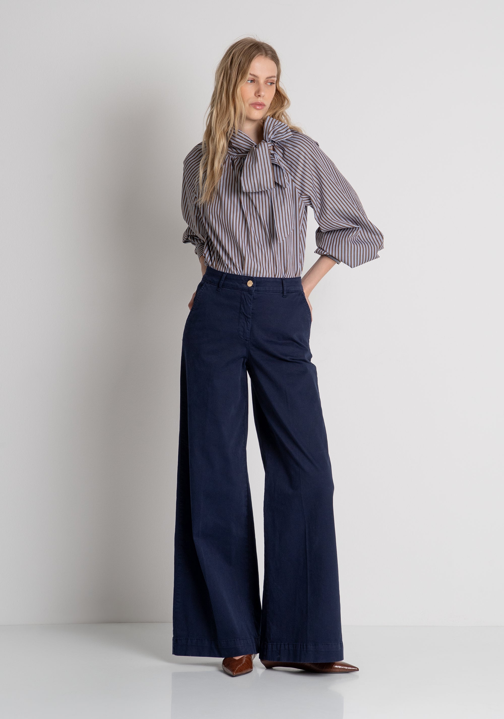 Wide leg pant Chino's style made in satin Fracomina FP26WV3023W42001-117-2