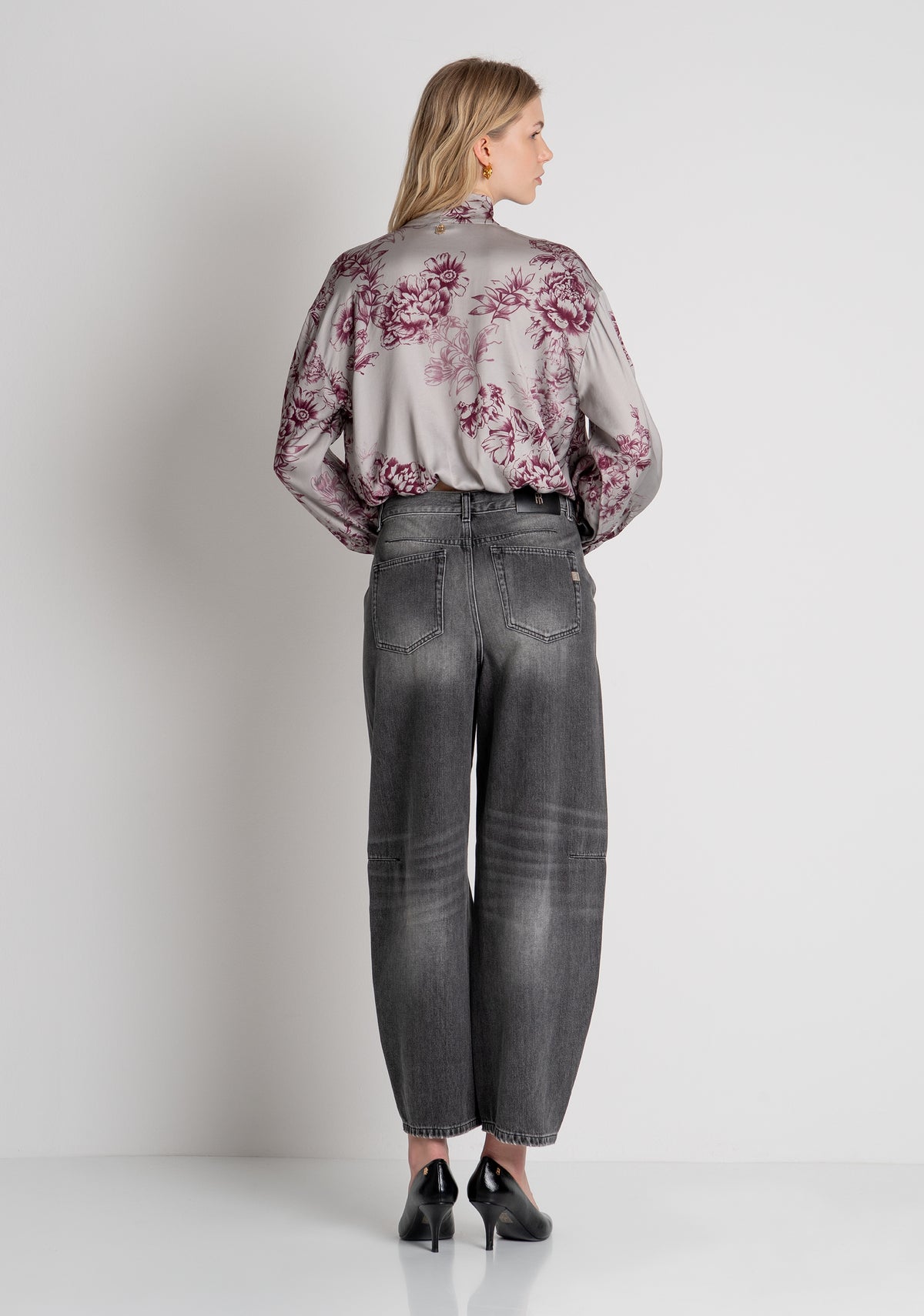 Jeans carrot balloon made in black denim with middle wash Fracomina FP26WVD012D41993-M67-4